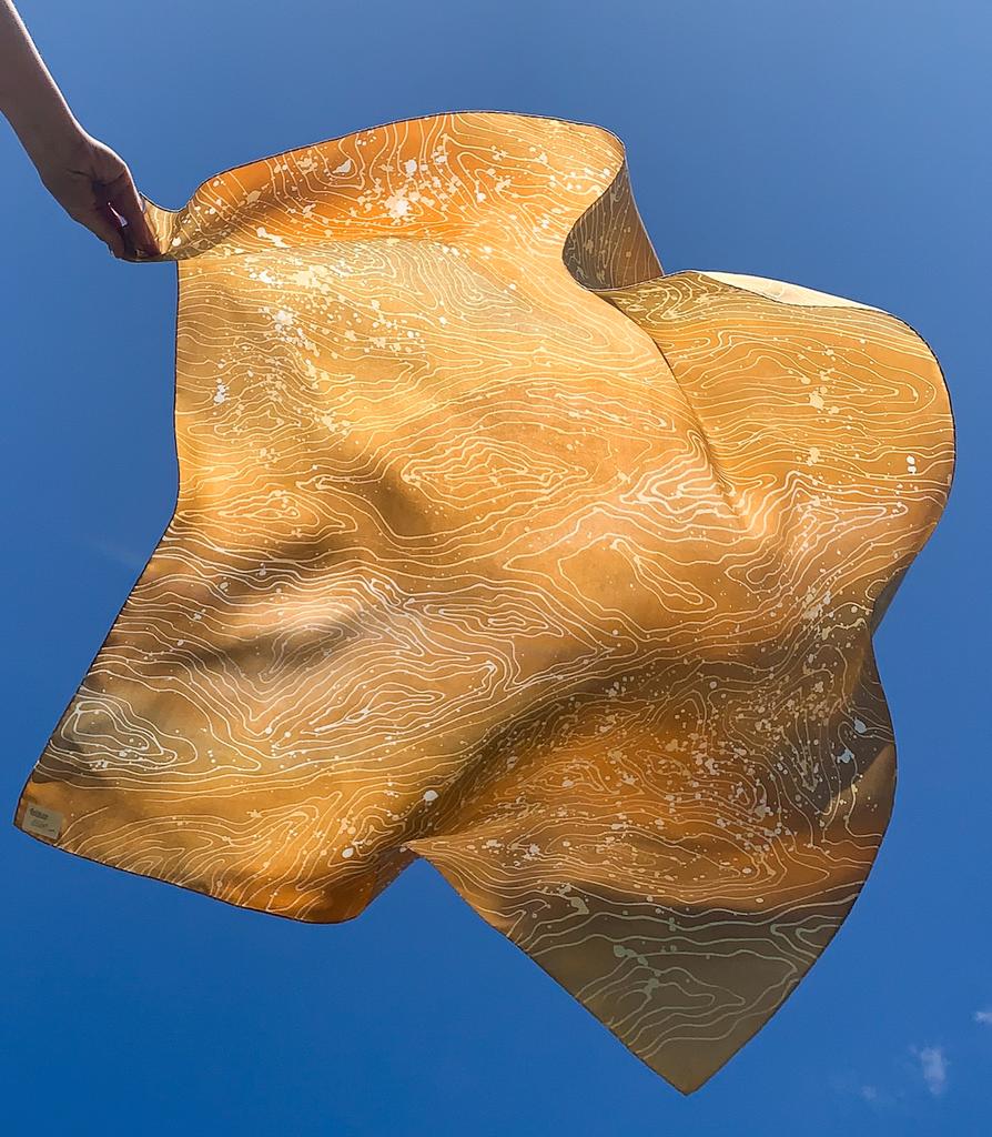 Шелковый платок песочный