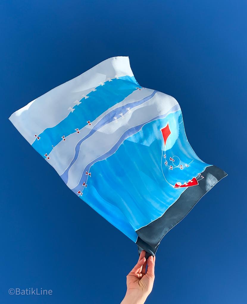 Шёлковый платок "Девочка, воздушный змей"