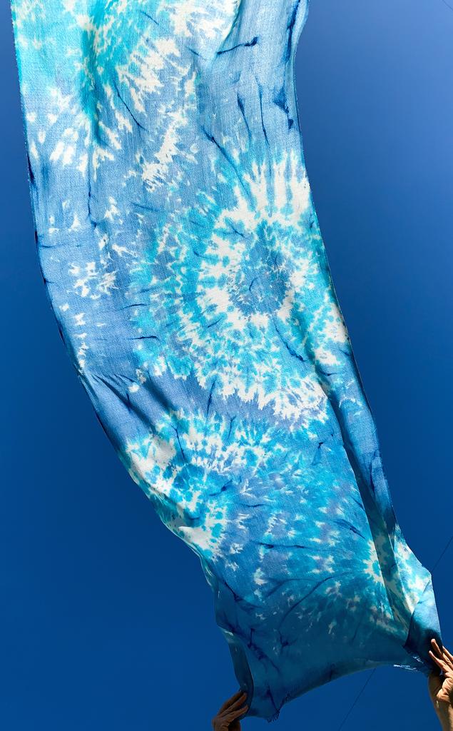 Шерстяной палантин голубой