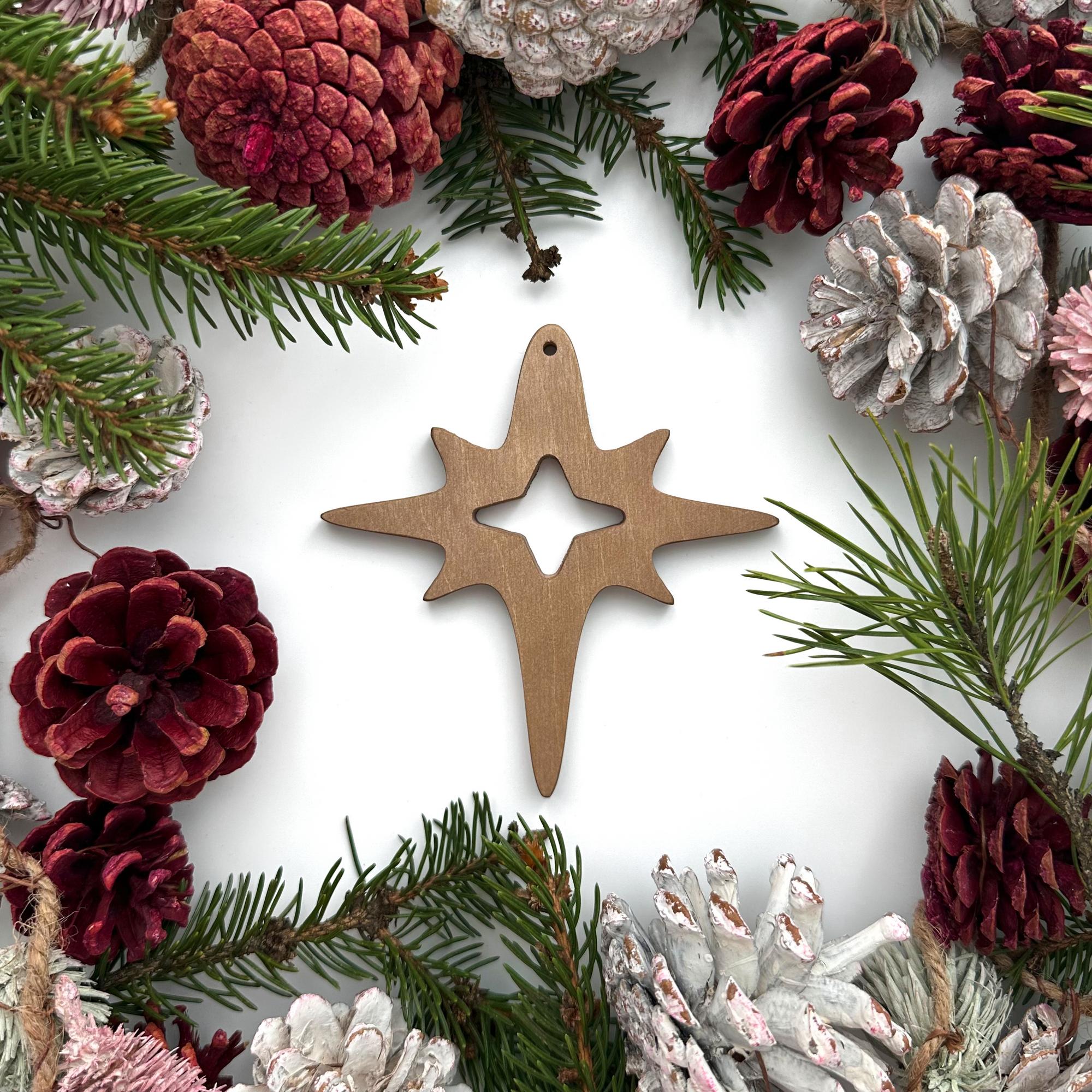 "Звезда" (4 шт) Деревянная елочная игрушка из коллекции "Рождественская ночь"