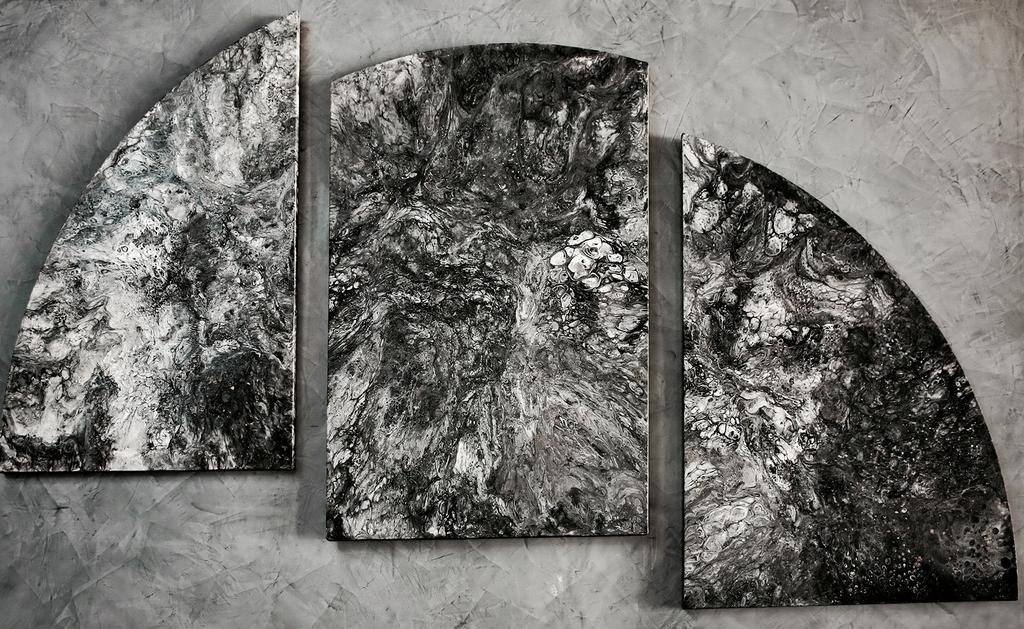 •   Луна/ акрил’холст