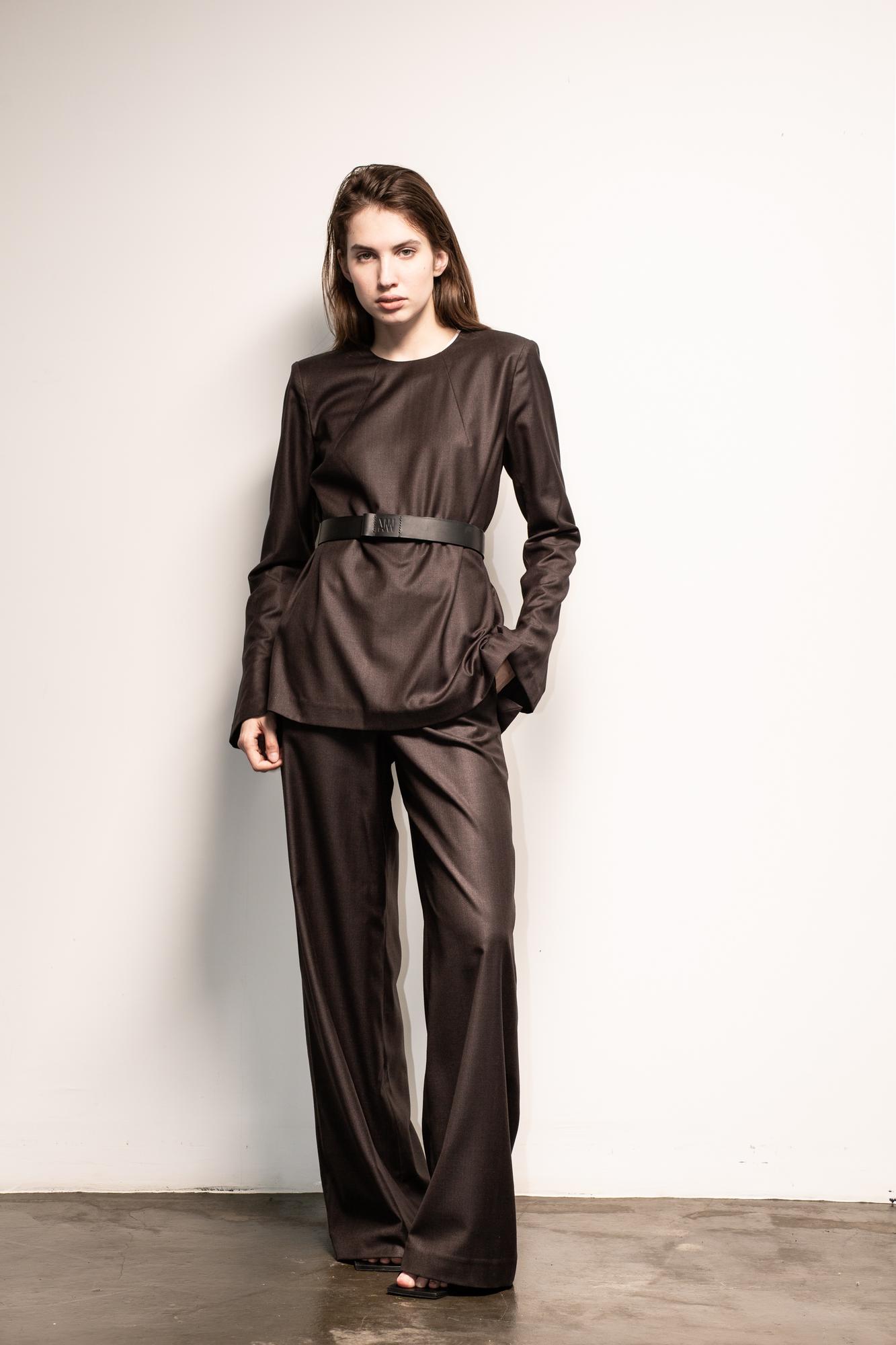 Костюм из вискозы