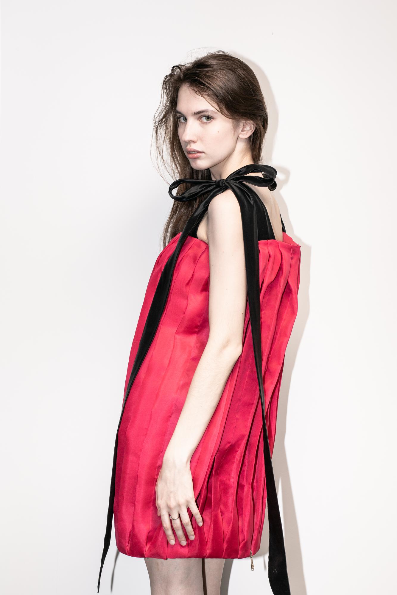 Платье складки