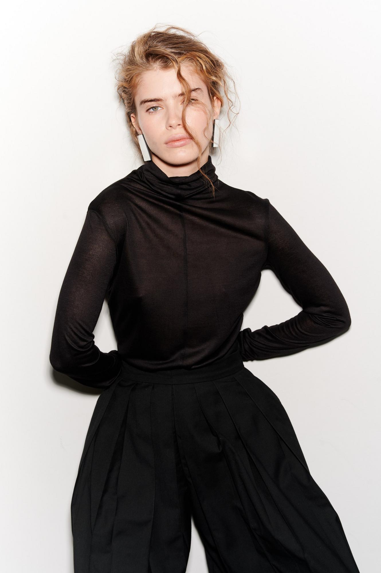 Лонгслив со швом