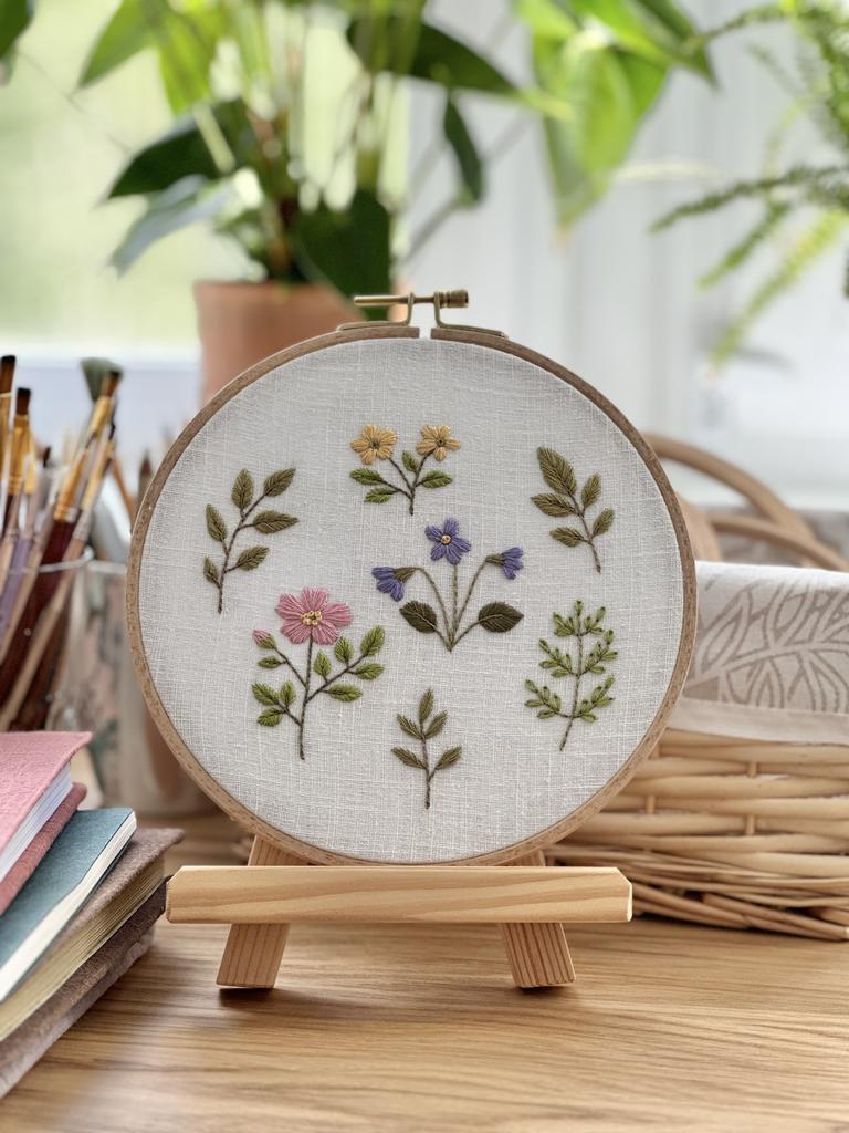 Схема для вышивки  + видеоурок "Цветочная полянка" для пялец 18 - 22 см. Уровень сложности: низкий