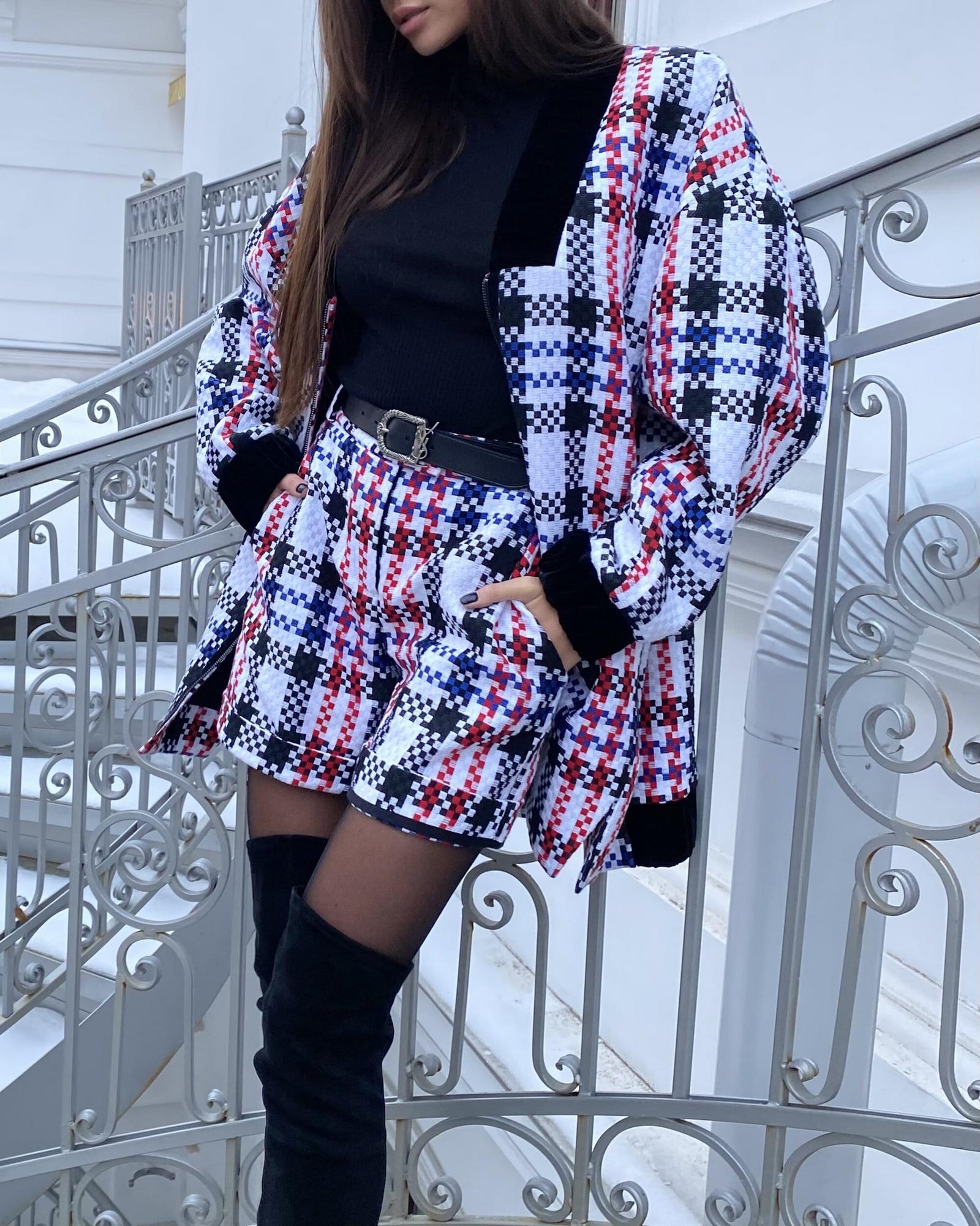 Шорты  короткие "Chic"