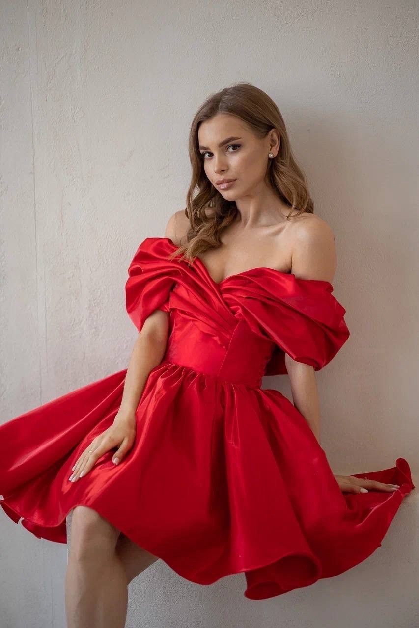 Коктейльное платье мини "Реддисон" рубин