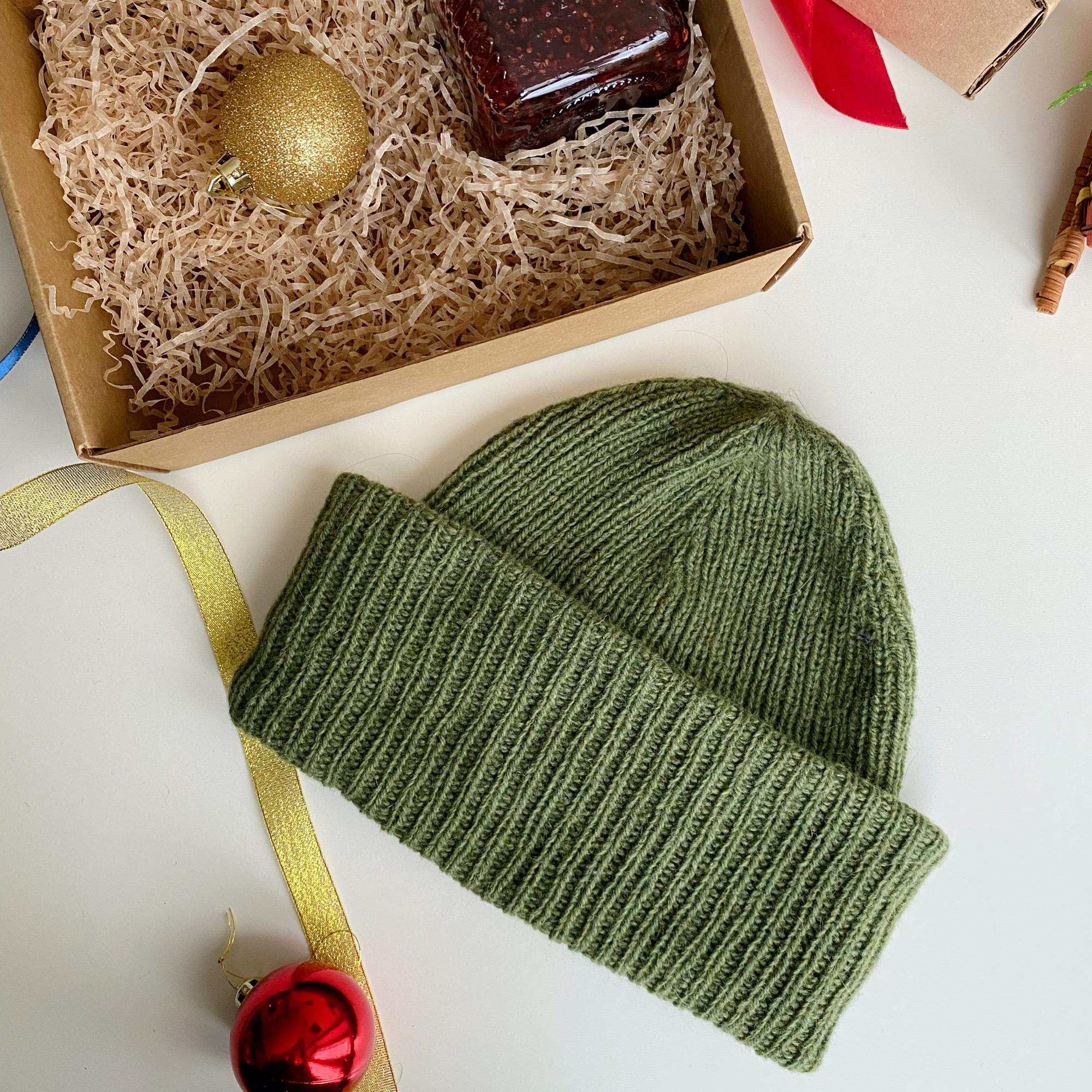 МУЖСКОЙ ПОДАРОЧНЫЙ НОВОГОДНИЙ НАБОР #4 С ШАПКОЙ ИЗ ШОТЛАНДСКОЙ ШЕРСТИ ЯГНЯТ