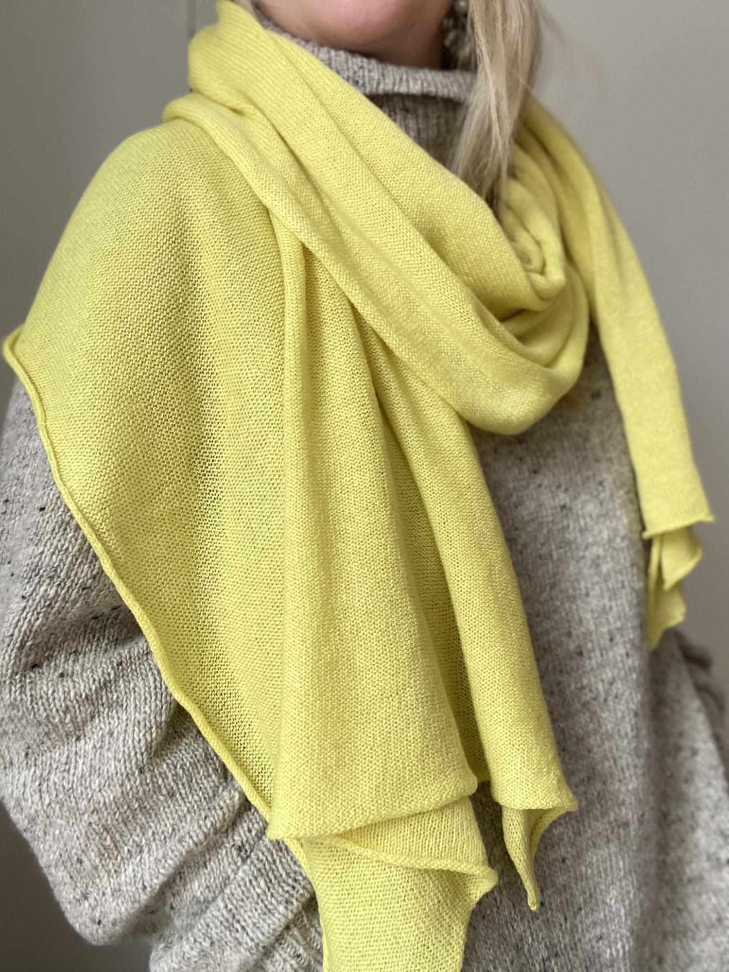 ПАЛАНТИН ИЗ 100% КАШЕМИРА ЦВЕТОЧНАЯ ПЫЛЬЦА