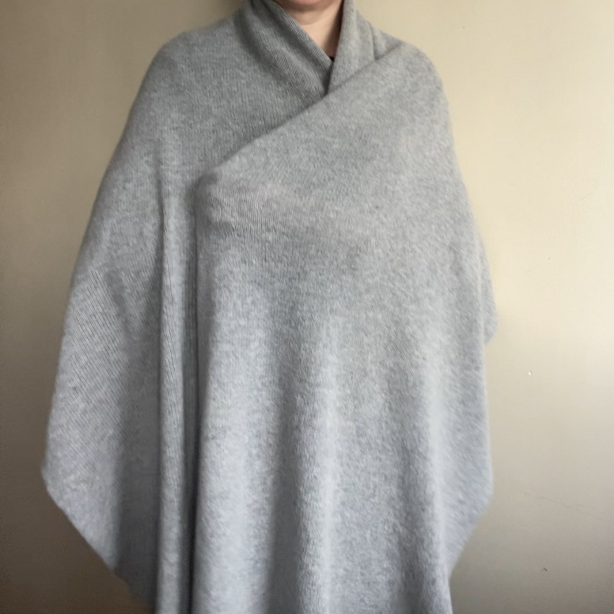 ПАЛАНТИН-ПЛЕД ИЗ КАШЕМИРА И ЯГНЕНКА