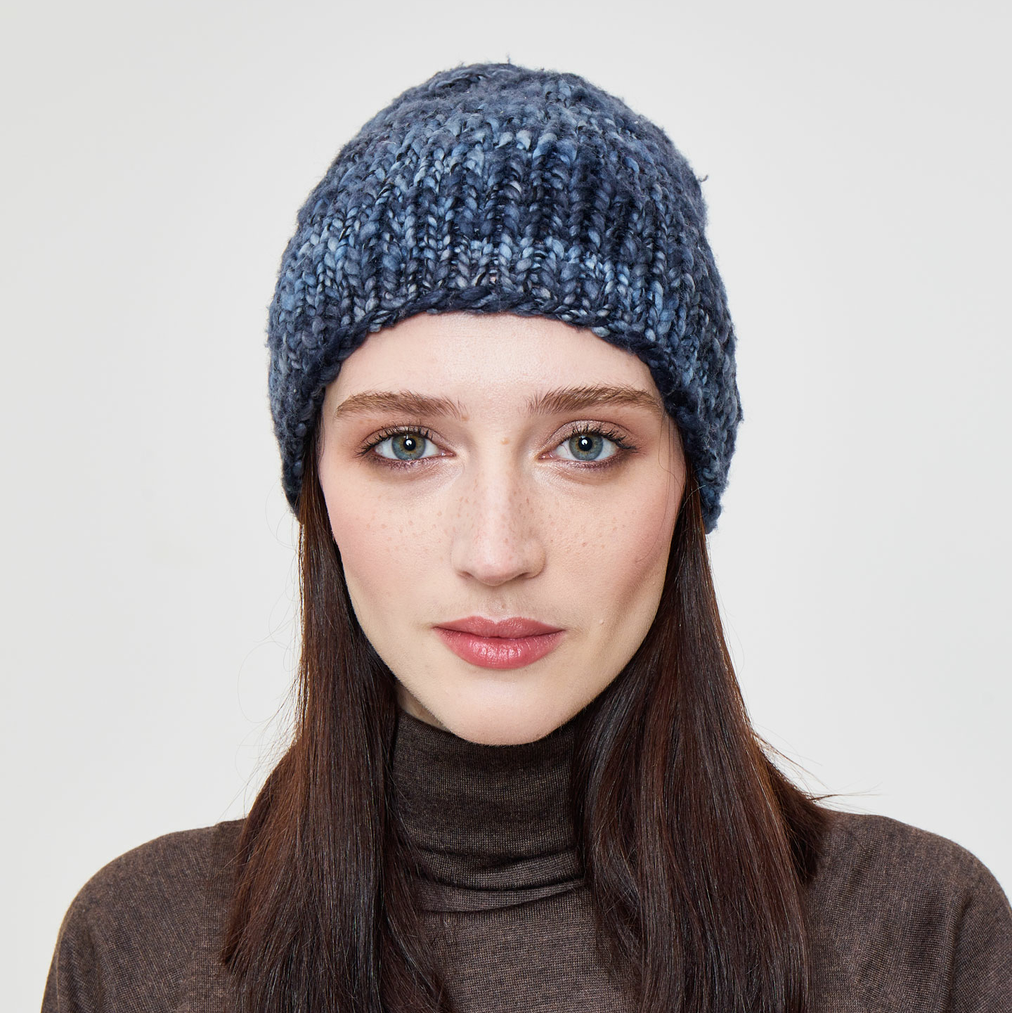 ШАПКА МОРСКОЙ ДРАКОН ИЗ МЕРИНОСА РУЧНОГО КРАШЕНИЯ (УРУГВАЙ)