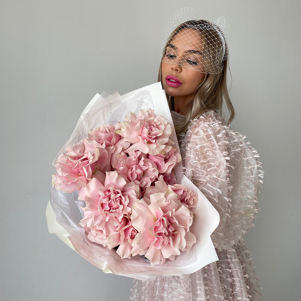 Кружевные розы Пинк Мондиаль