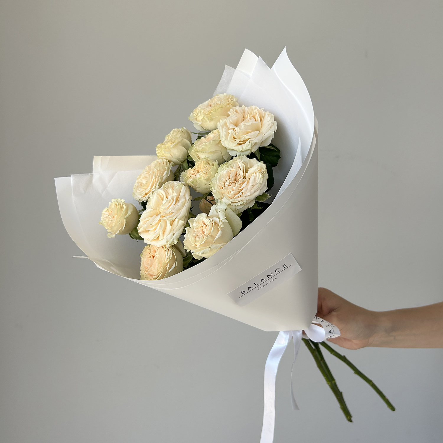 Букет 3 кустовых пионовидных роз