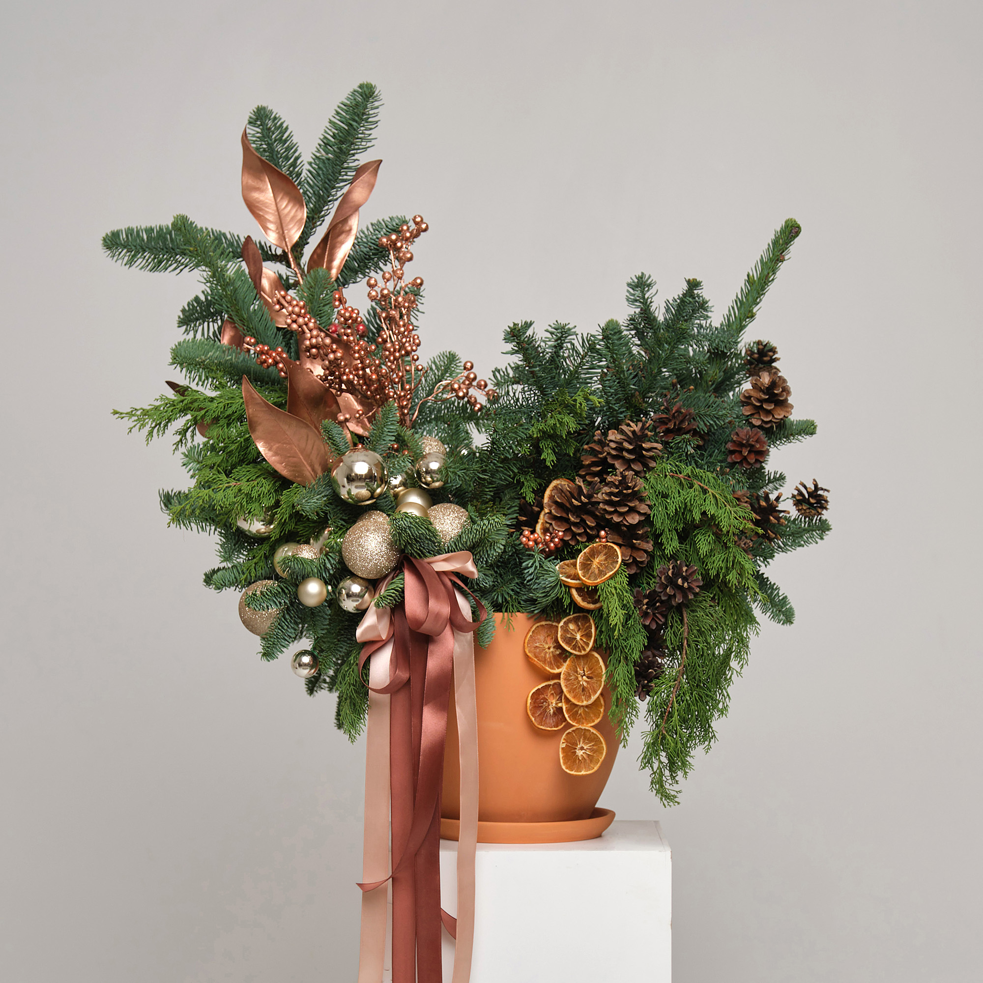 Композиция в кашпо "Брызги шампанского"