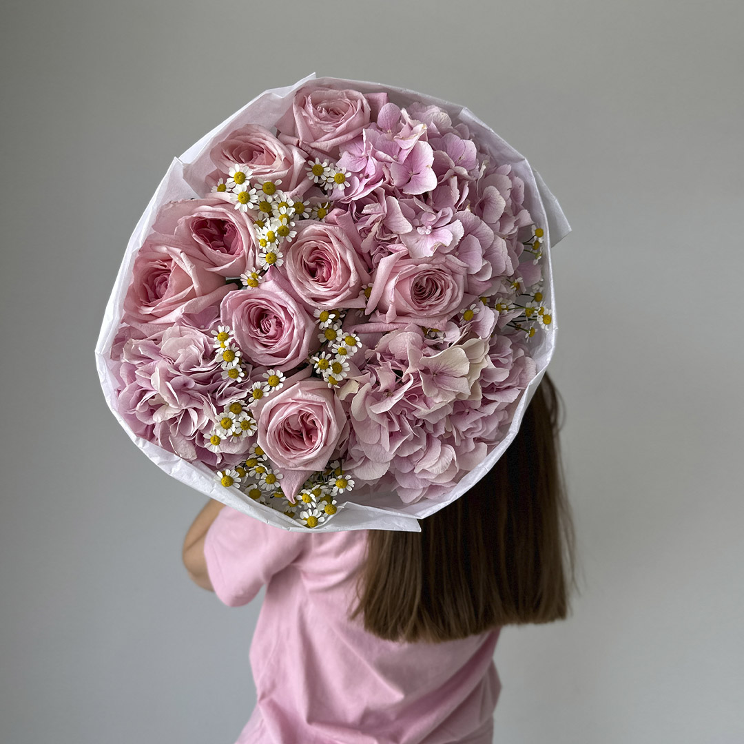 Букет "Клубничный леденец"