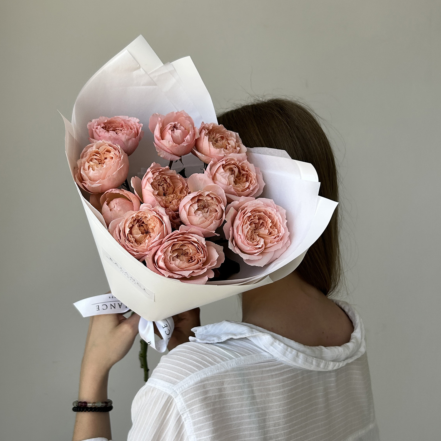 Букет 3 кустовых пионовидных роз