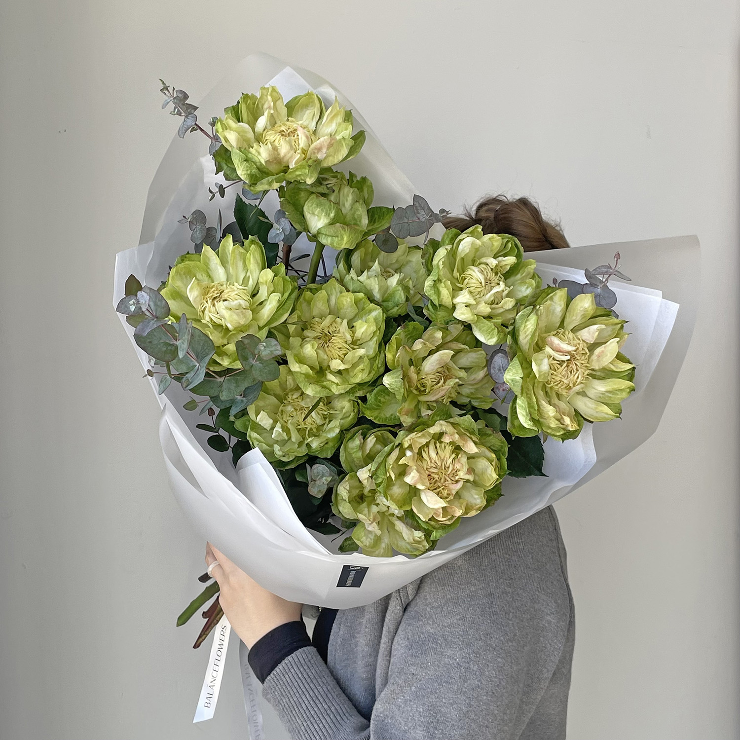 Розы Вегги с эвкалиптом