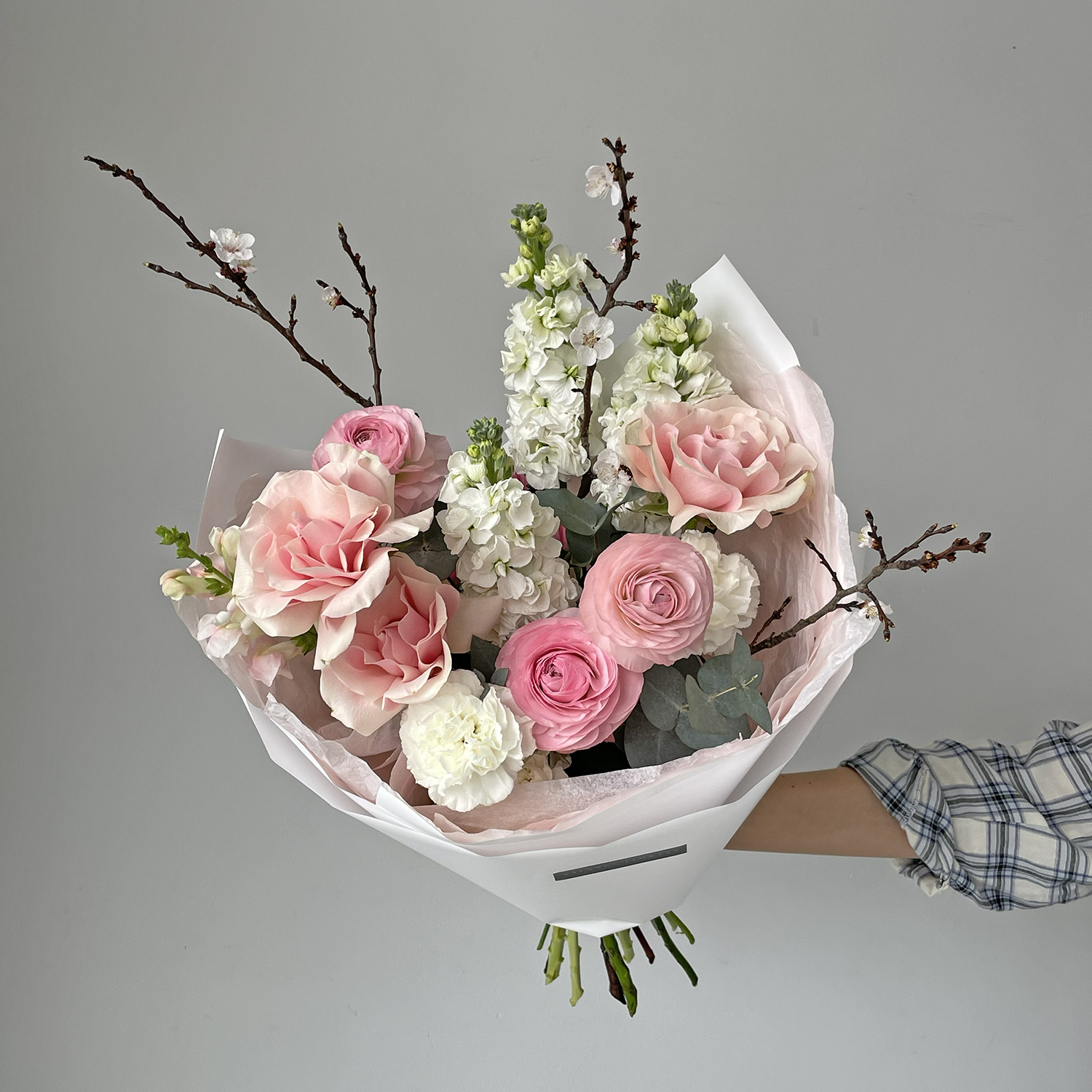 Букет "Малиновое безе"