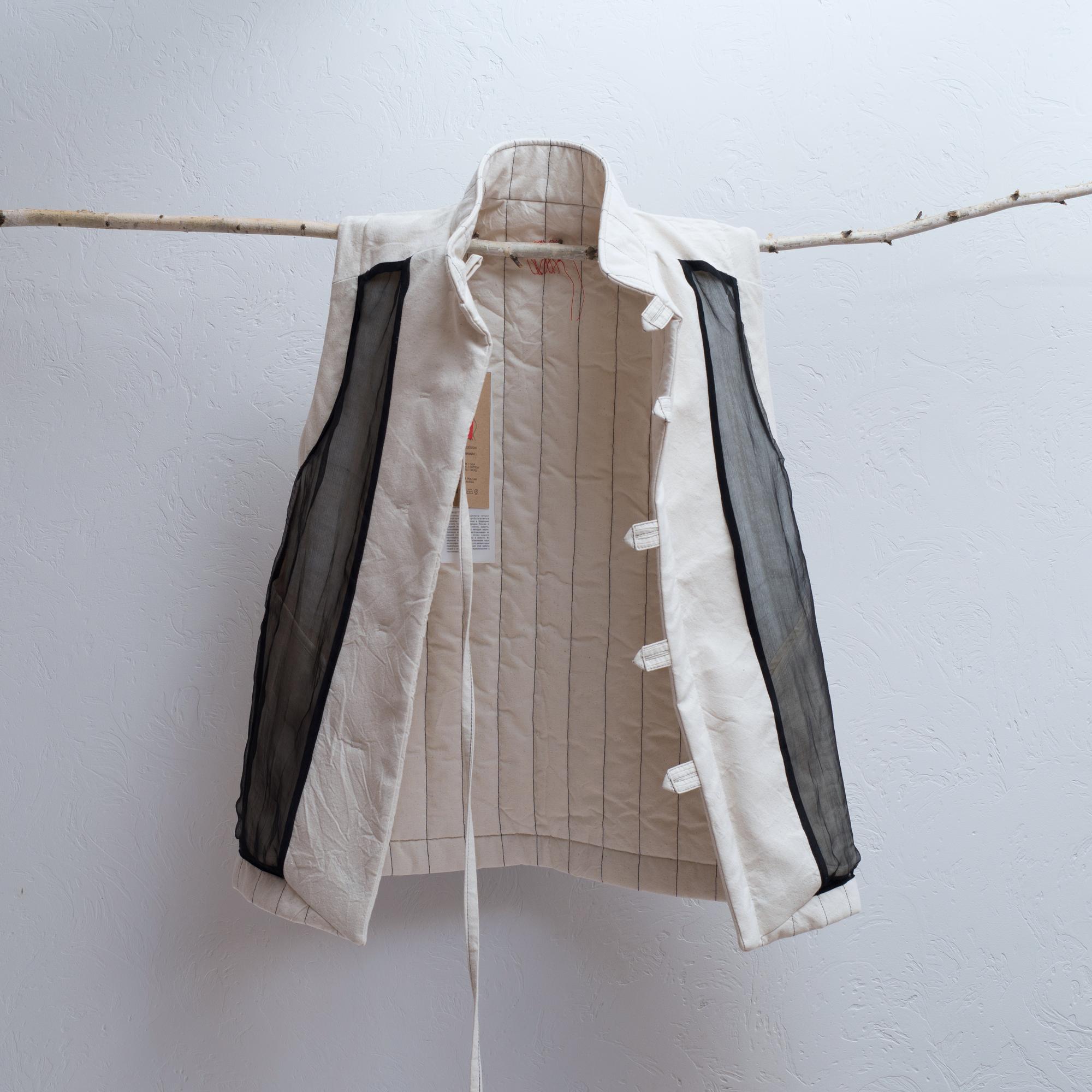 ДВУСТОРОННИЙ ЖИЛЕТ ЗИНА ЧЁРНЫЙ / БЕЛЫЙ