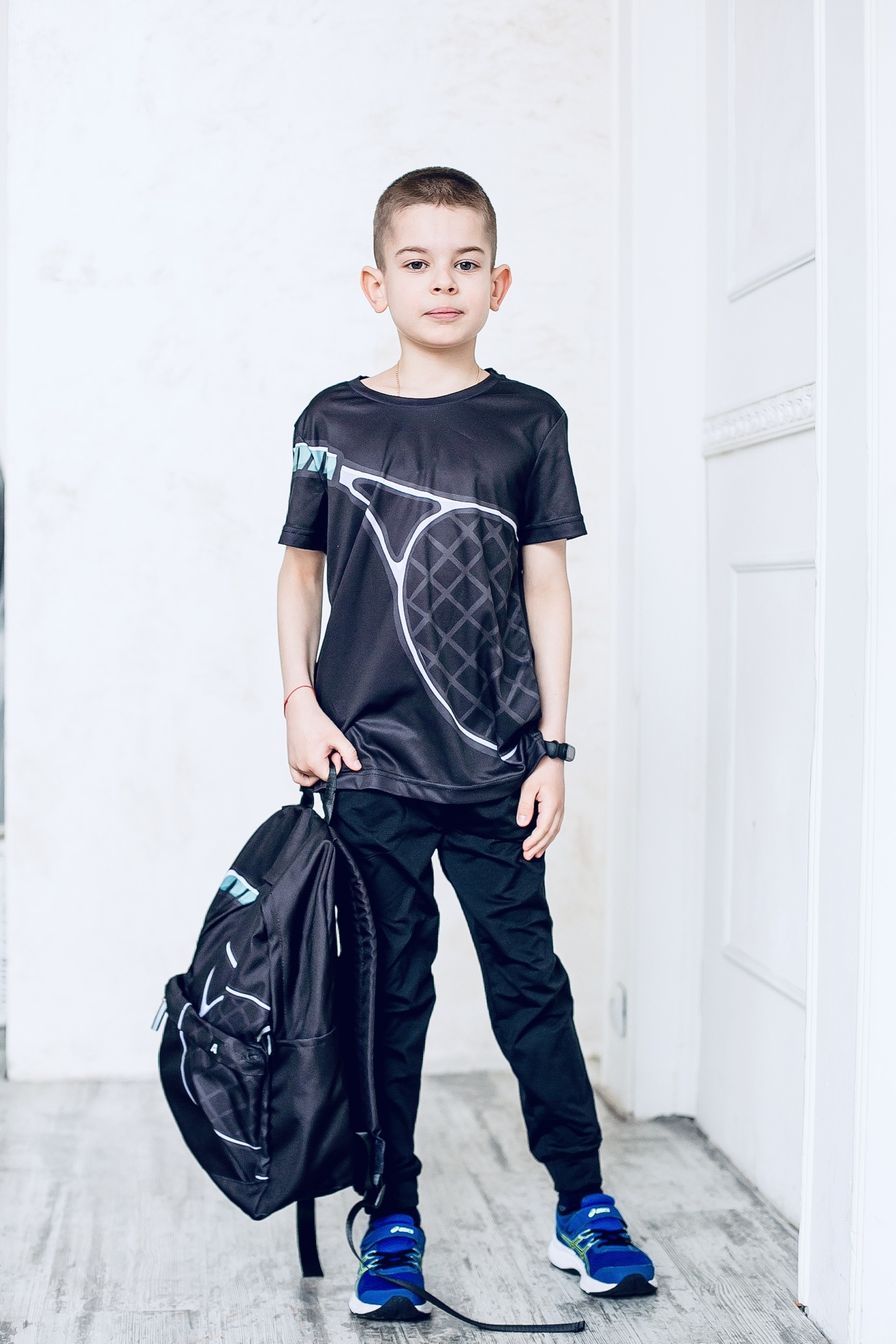 Футболка «Ракетка» чёрная