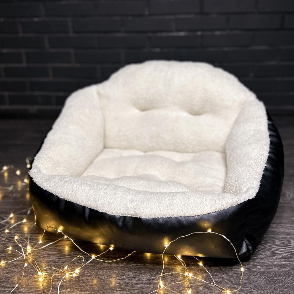 Лежанка плюшевая черная