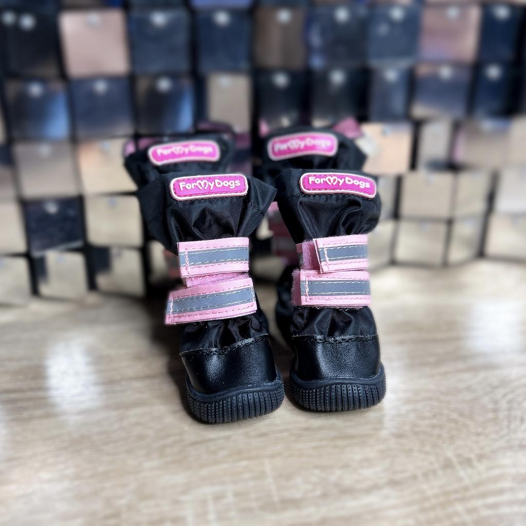 Ботинки с усиленным носком черно-розовые