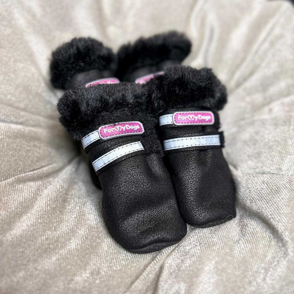 Ботинки черные замшевые