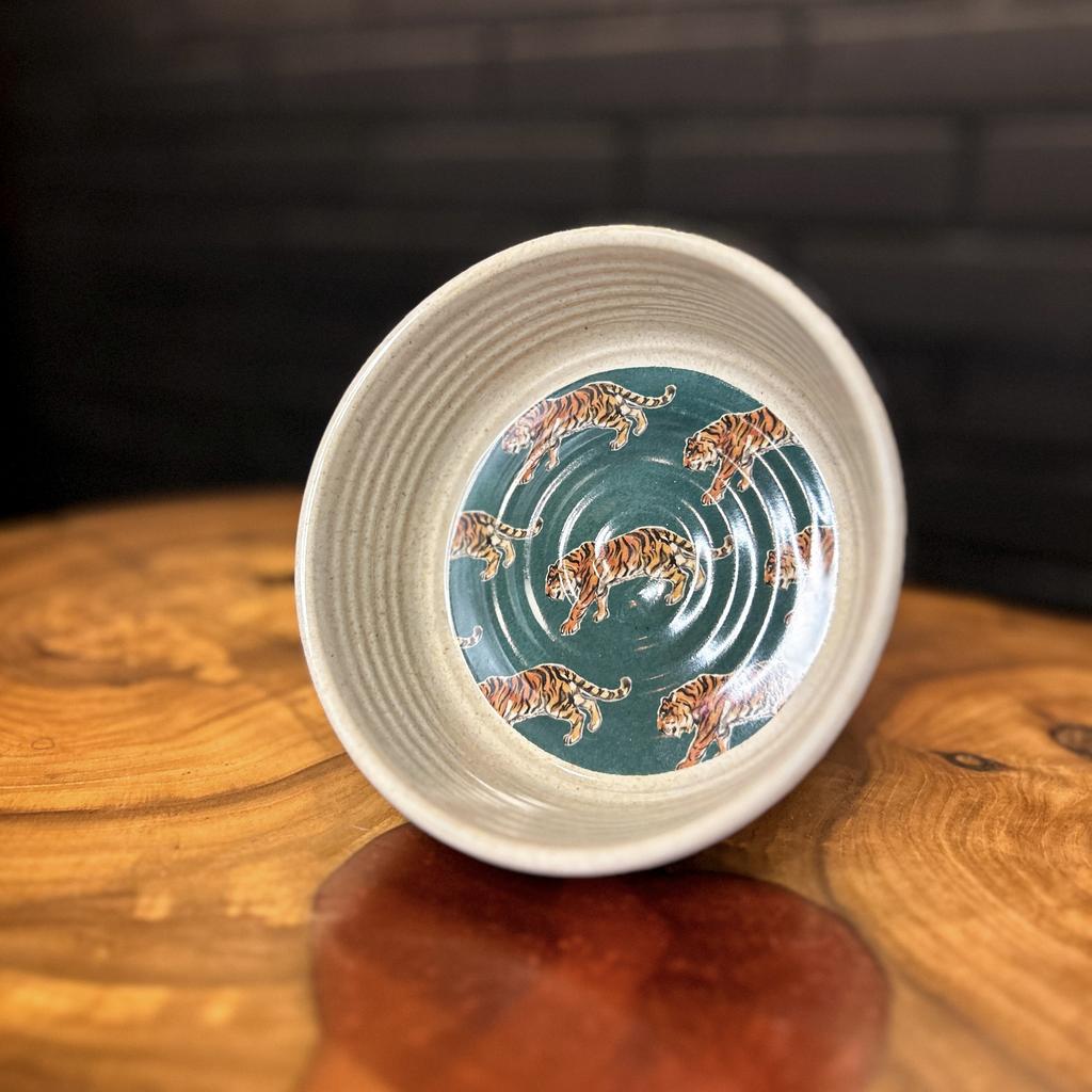 Миска зеленая Сафари Тигр