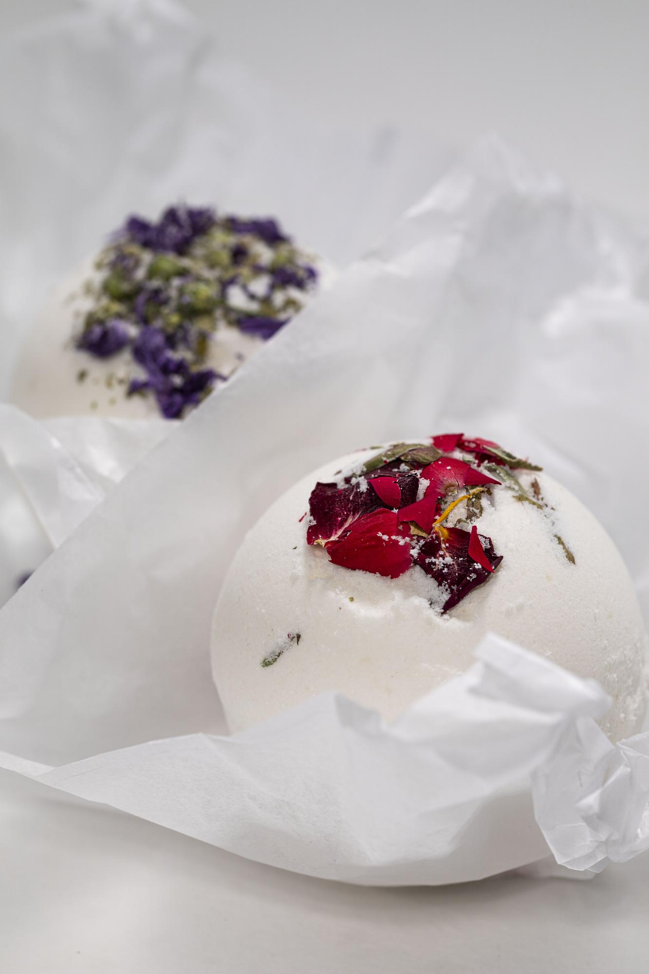 Ароматическая бомбочка для ванны " Я люблю"