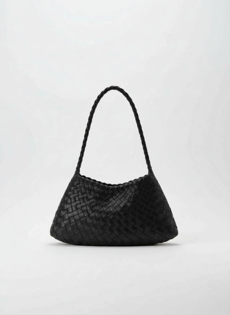 Плетеный багет в черном цвете