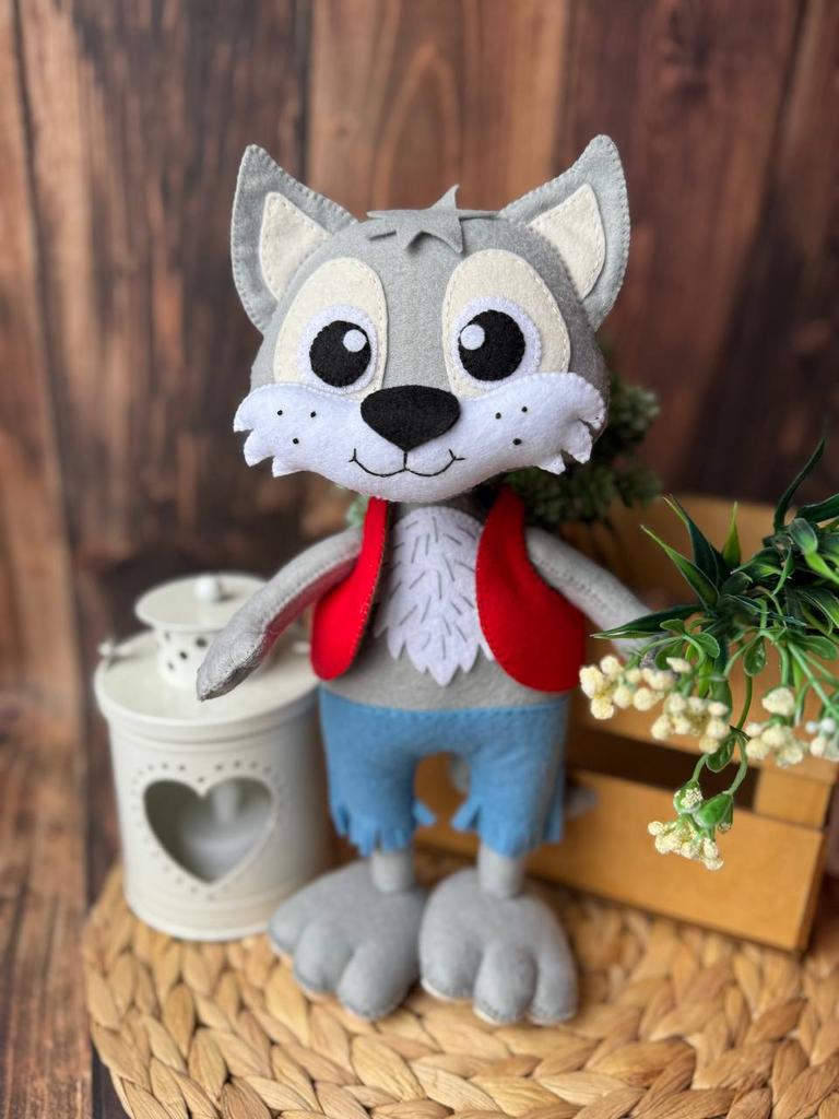 Выкройка + описание  «Волк»