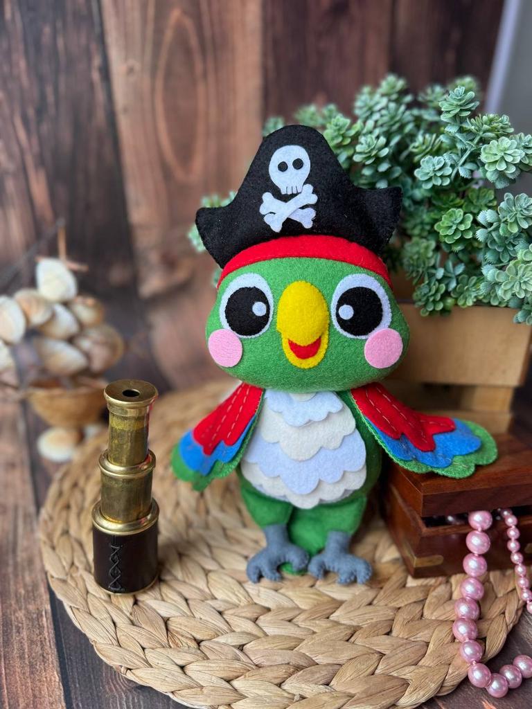 Выкройка «Попугай пират»