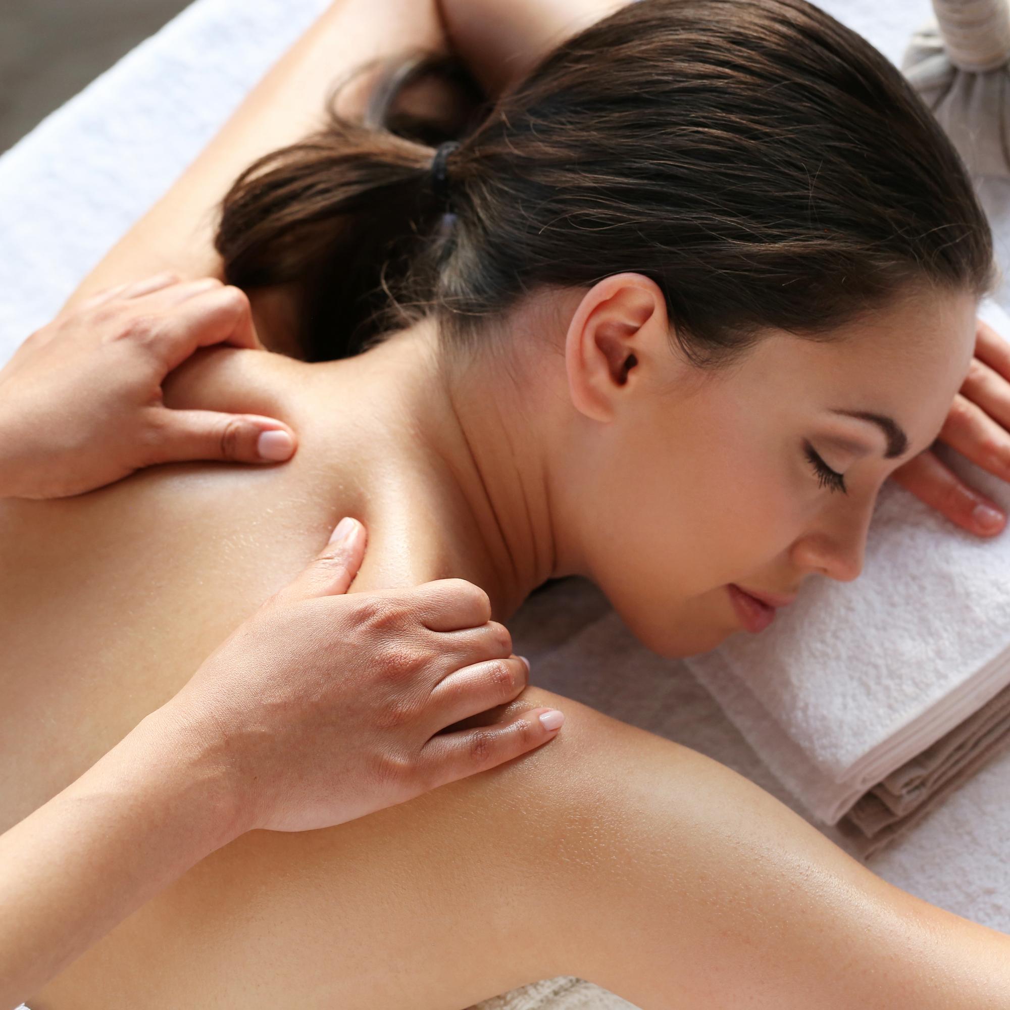 Массаж шейно-воротниковой зоны и волосистой части головы