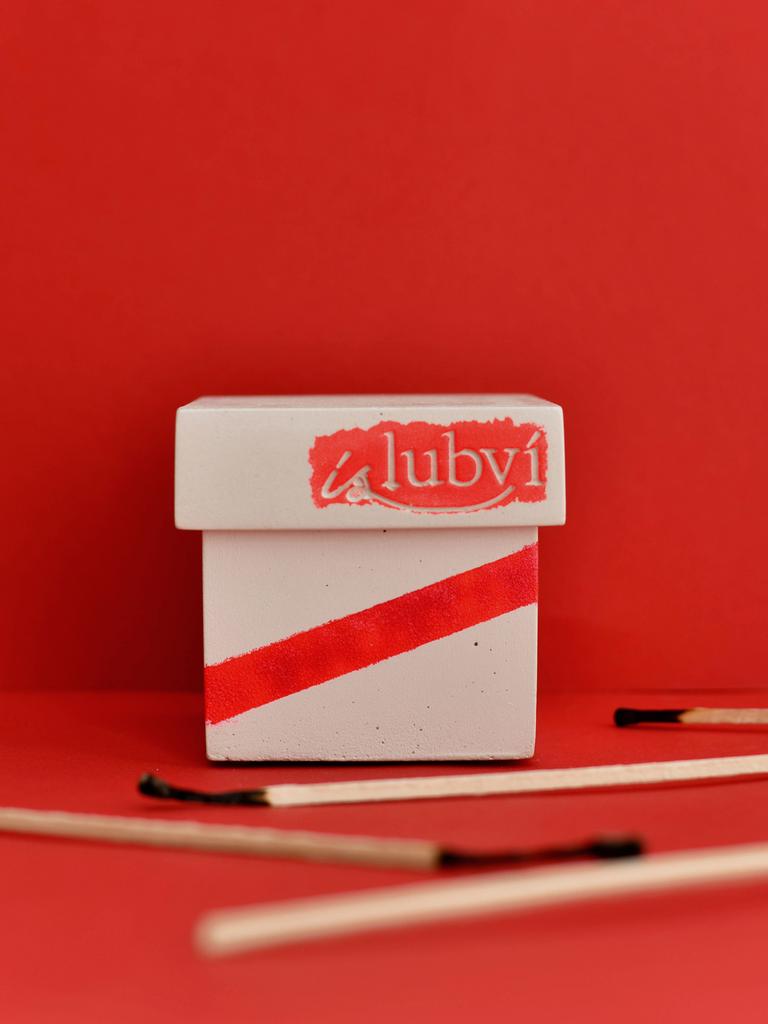 Свеча V KUBE Moskva