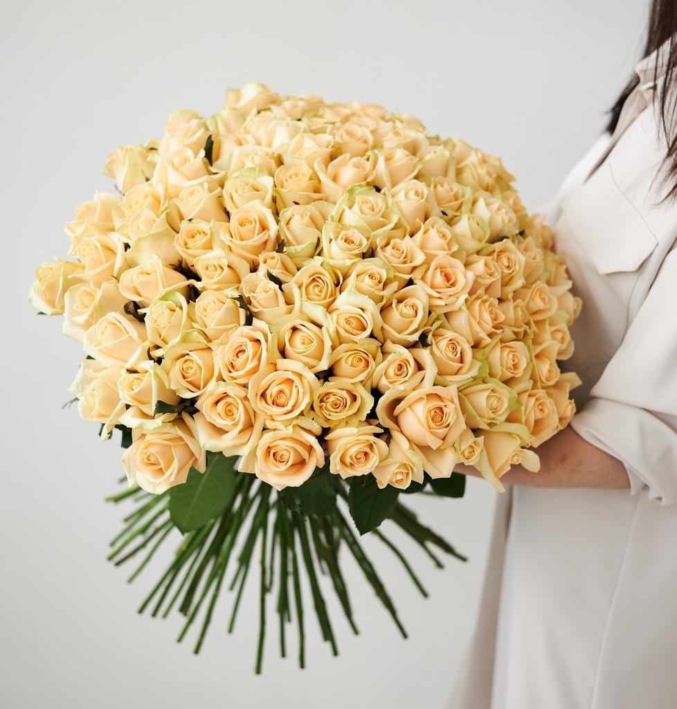 101 РОЗА ПИЧ АВАЛАНШ