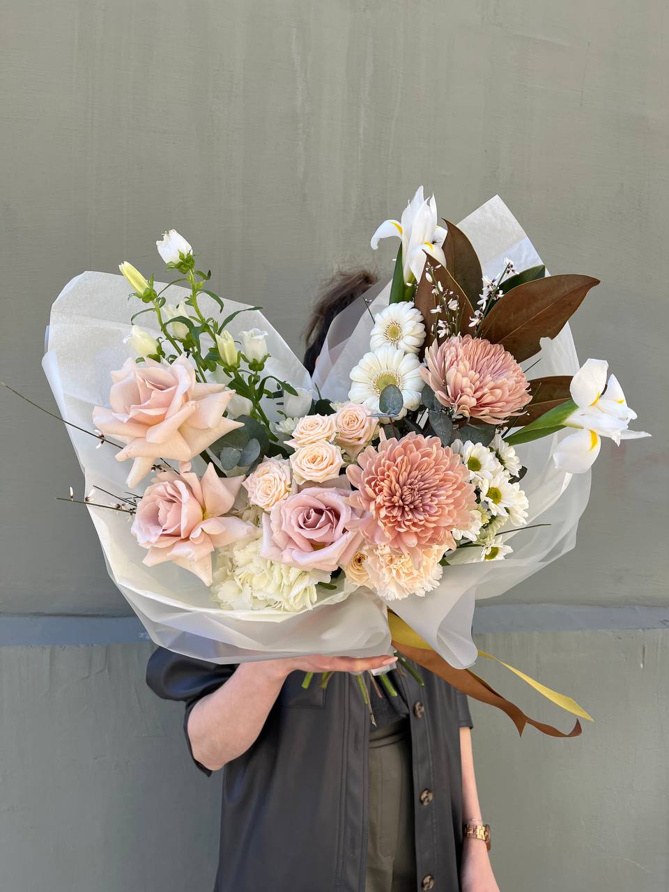 БУКЕТ В КОФЕЙНО-СЛИВОЧНОЙ ГАММЕ