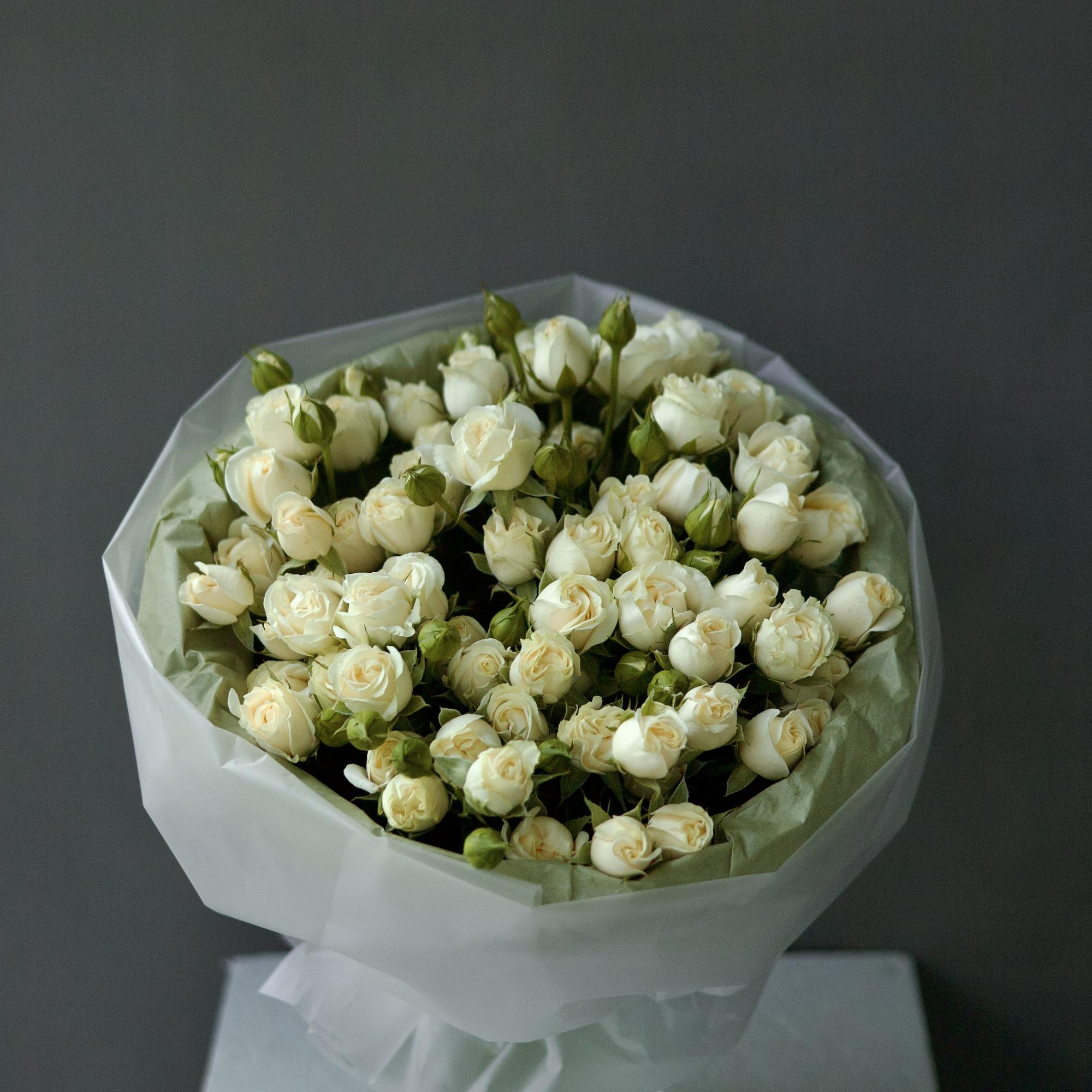 МОНО - БУКЕТ ИЗ КУСТОВОЙ РОЗЫ БЕЛАРУСЬ