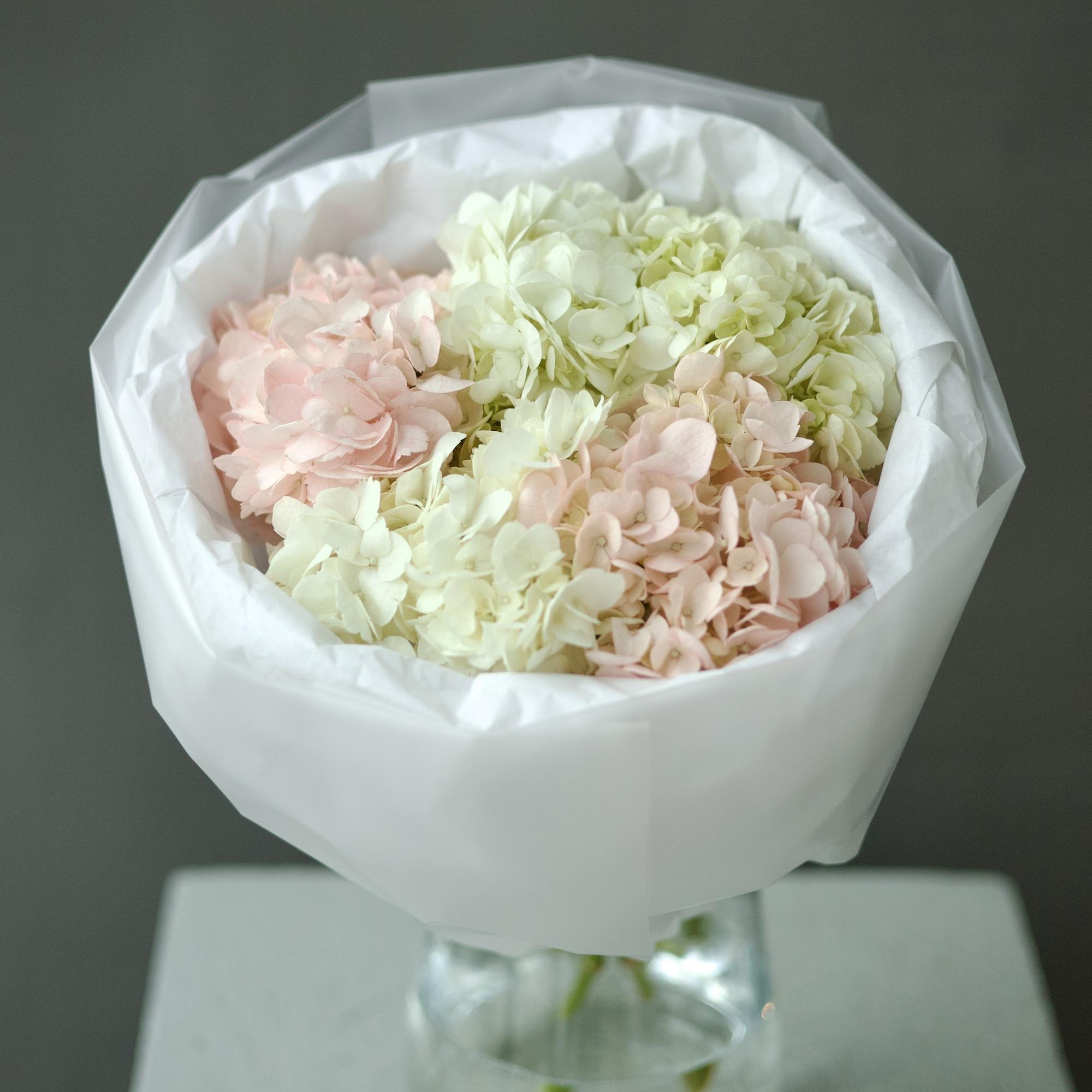 МОНО - БУКЕТ ИЗ ГОРТЕНЗИЙ