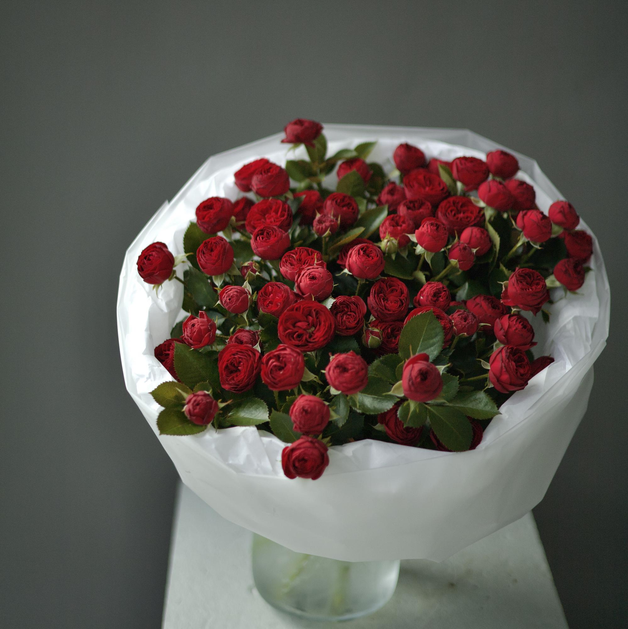 БУКЕТ ИЗ КУСТОВОЙ РОЗЫ "МАРУН"