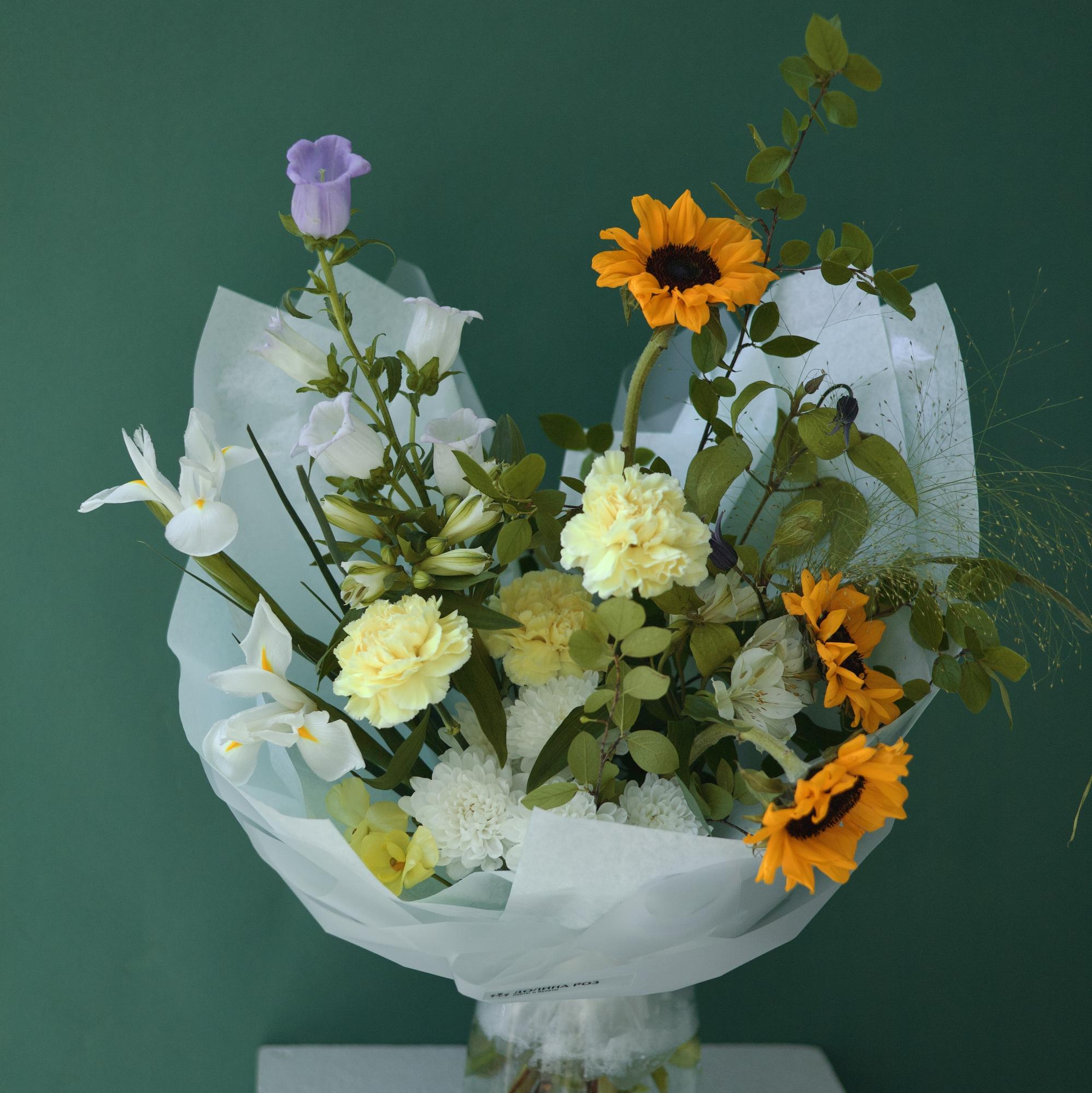 БУКЕТ СБОРНЫЙ С ПОДСОЛНУХАМИ