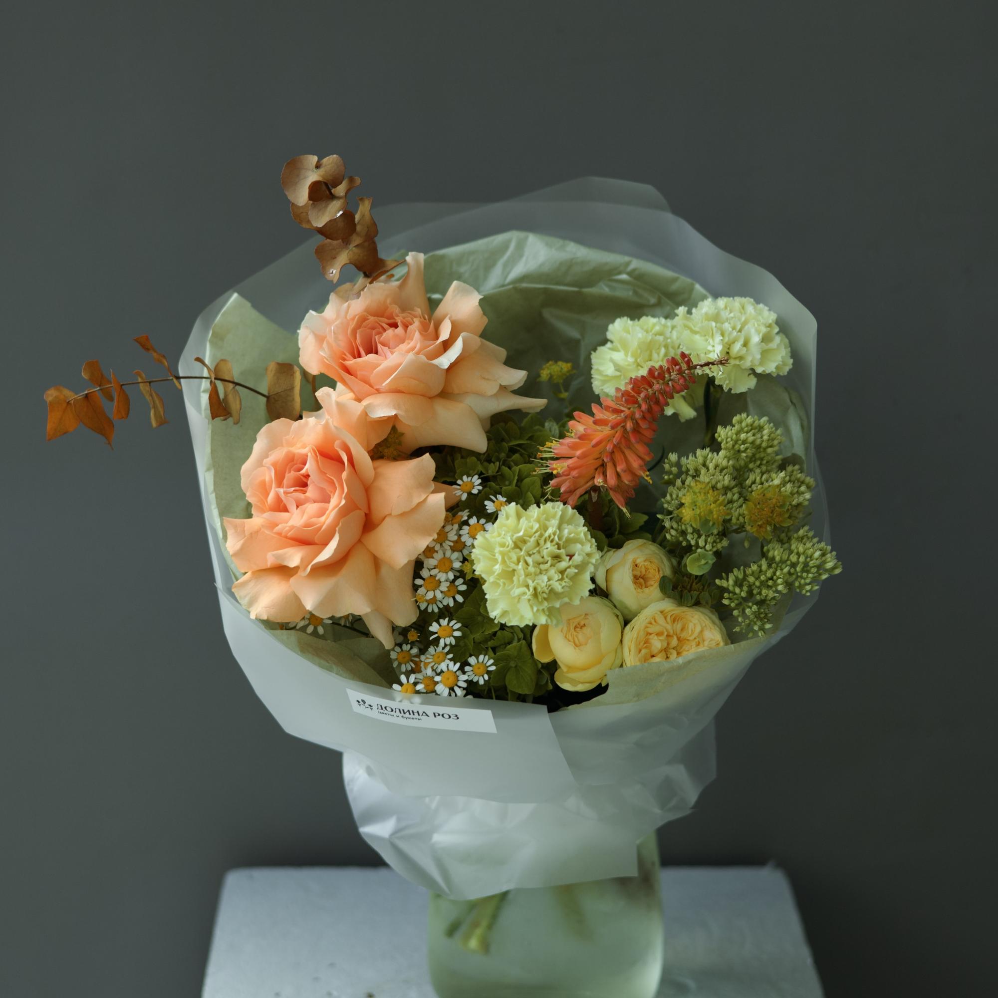 БУКЕТ СБОРНЫЙ С В ЯРКОЙ ОСЕННЕЙ ГАММЕ