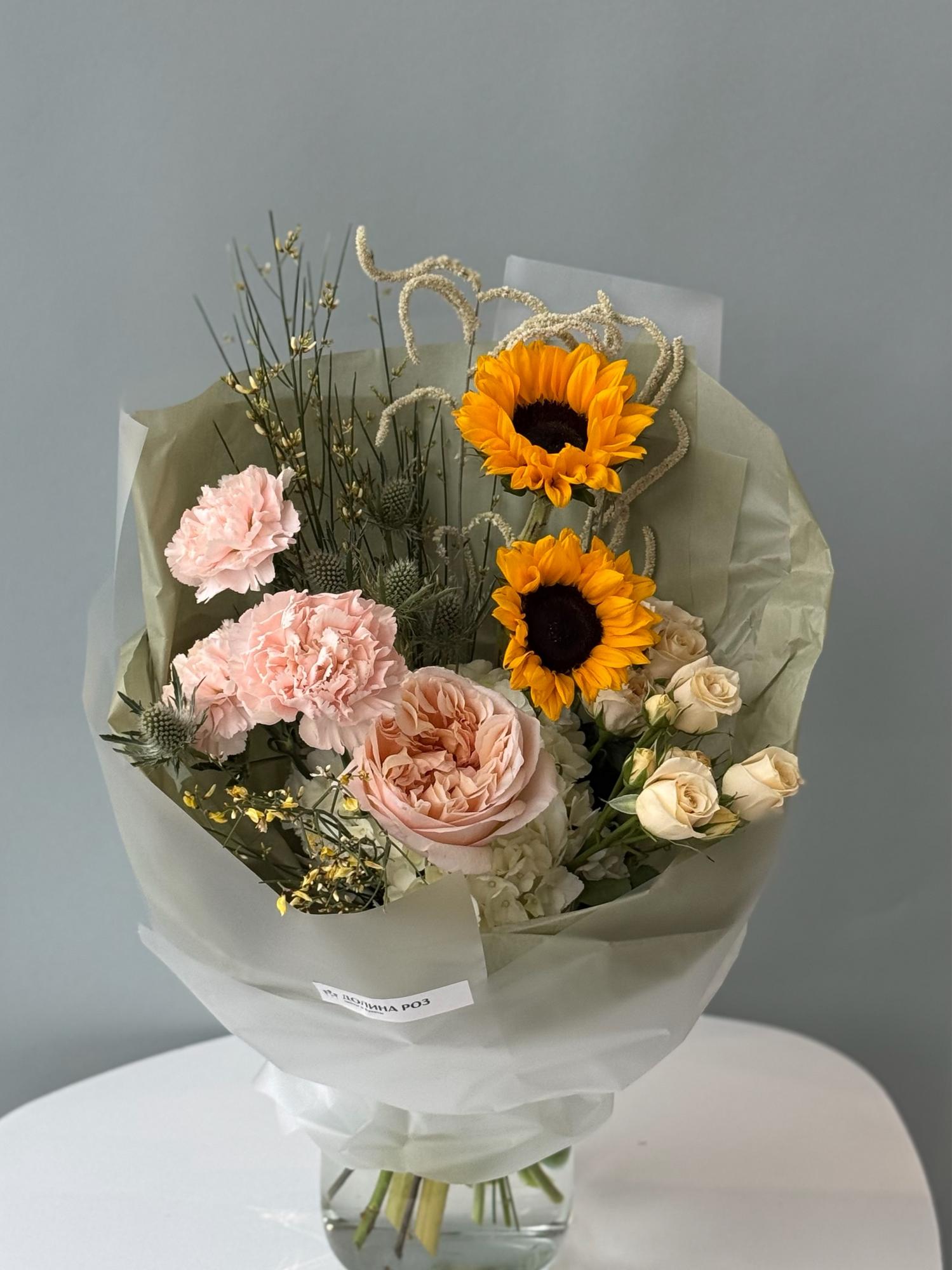 СБОРНЫЙ БУКЕТ С ПОДСОЛНУХАМИ