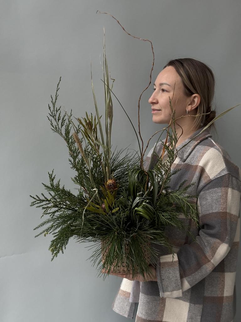 КОМПОЗИЦИЯ В КЕРАМИЧЕСКОМ КАШПО