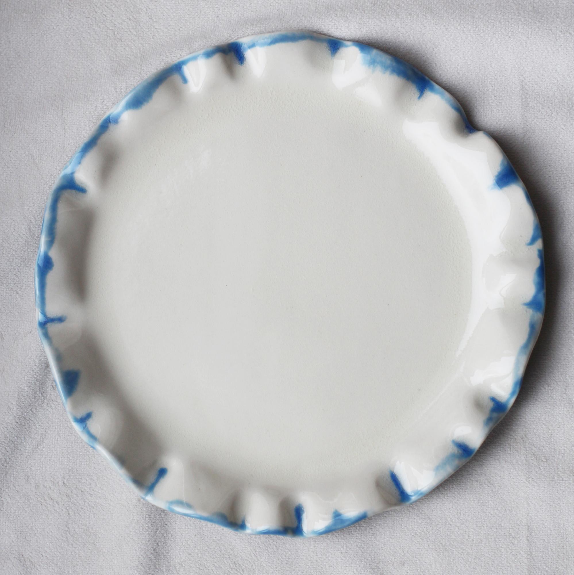 Тарелка С голубой каёмочкой
