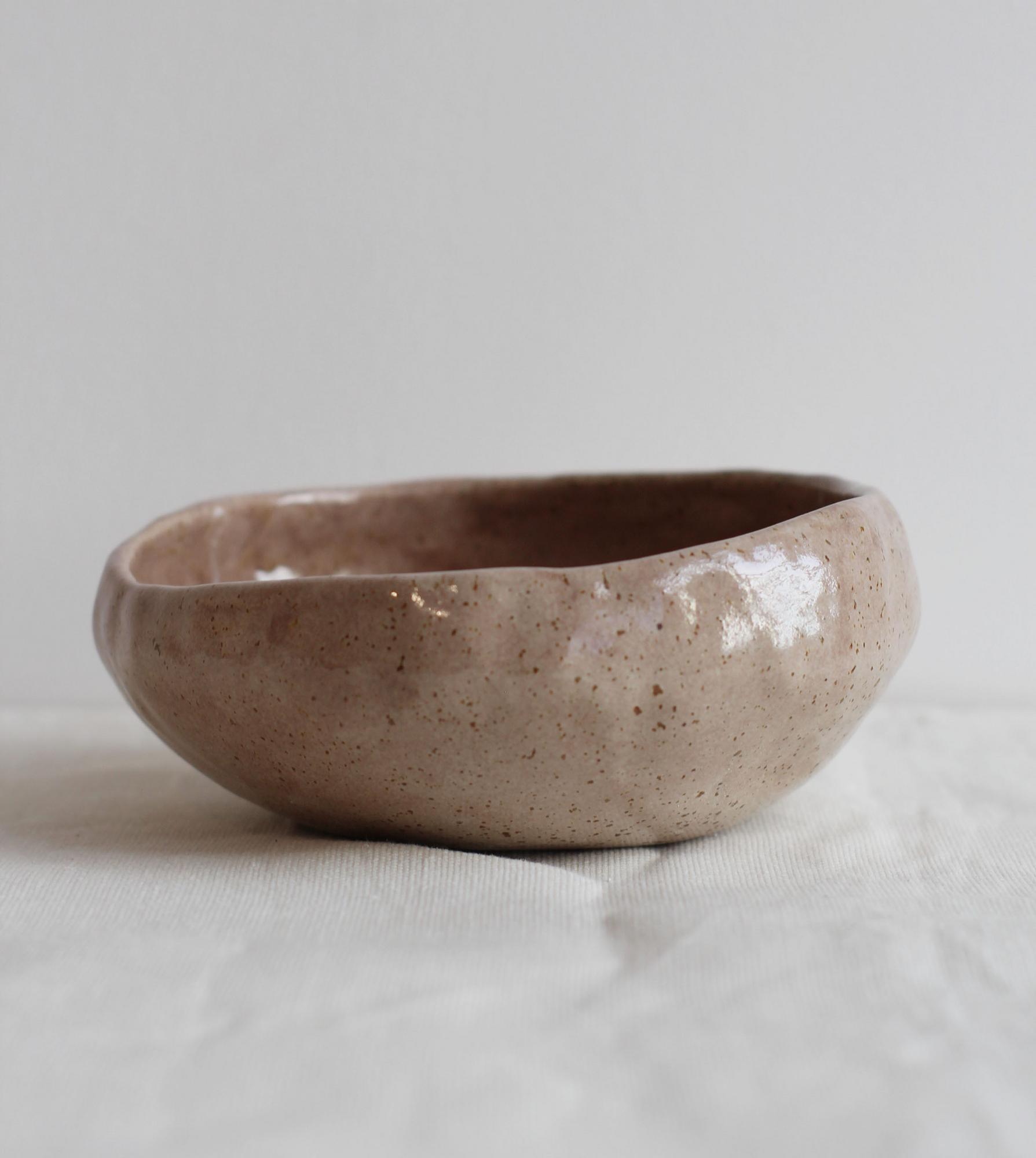 Боул бежевый