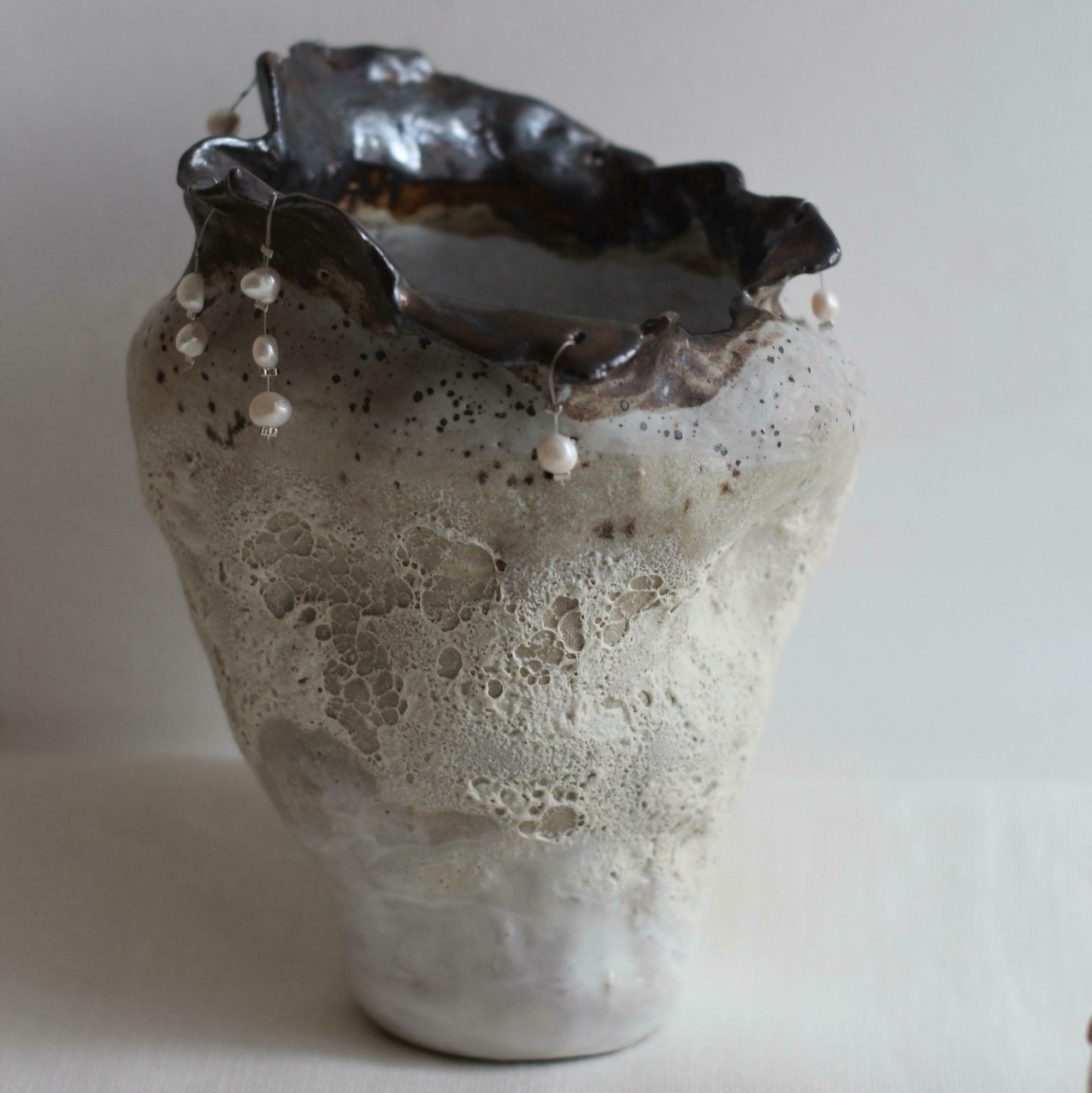 Ваза ПРОБУЖДЕНИЕ с бронзовым горлышком 21 см