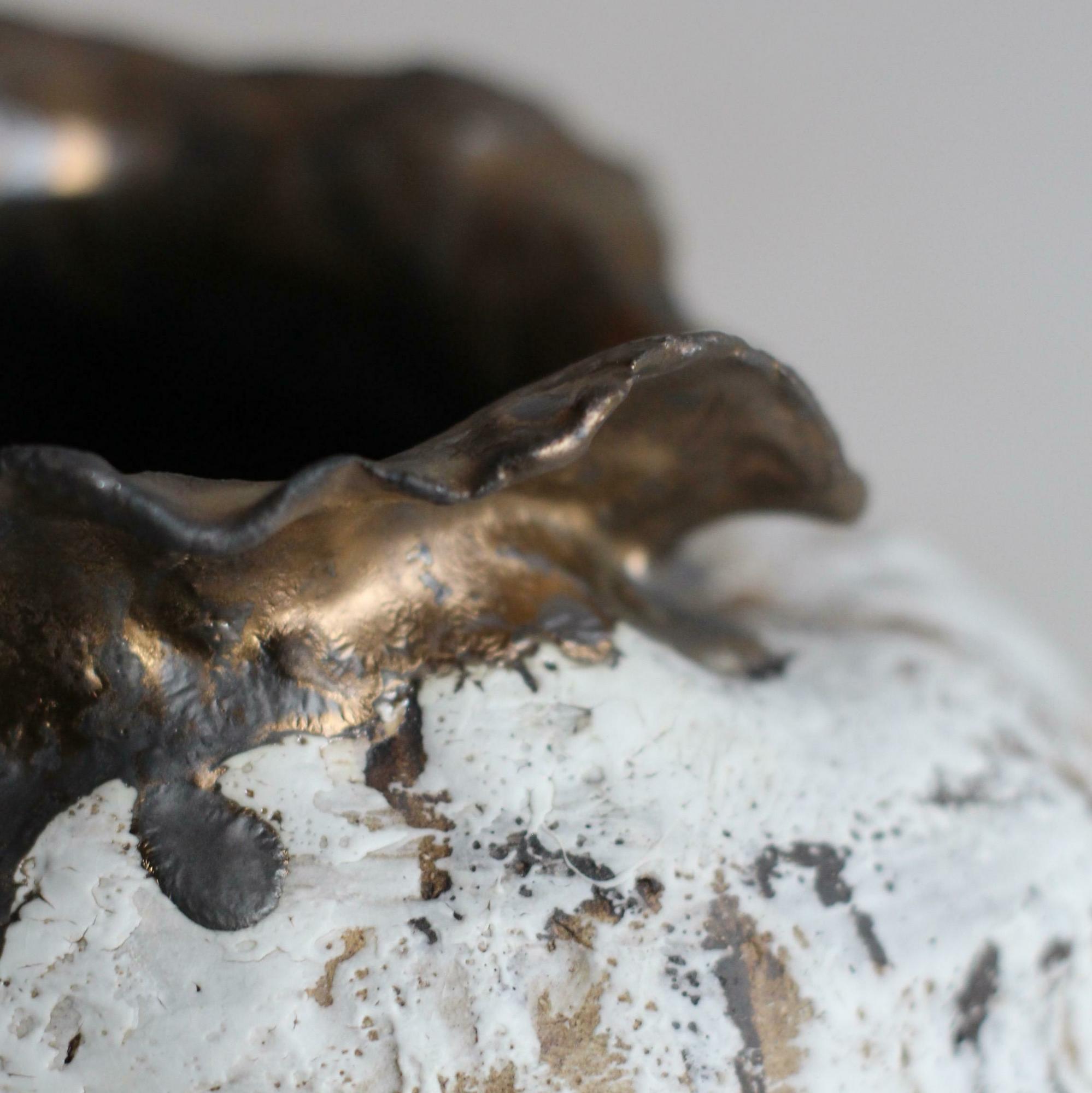 Ваза ПРОБУЖДЕНИЕ большая бронза 23 см