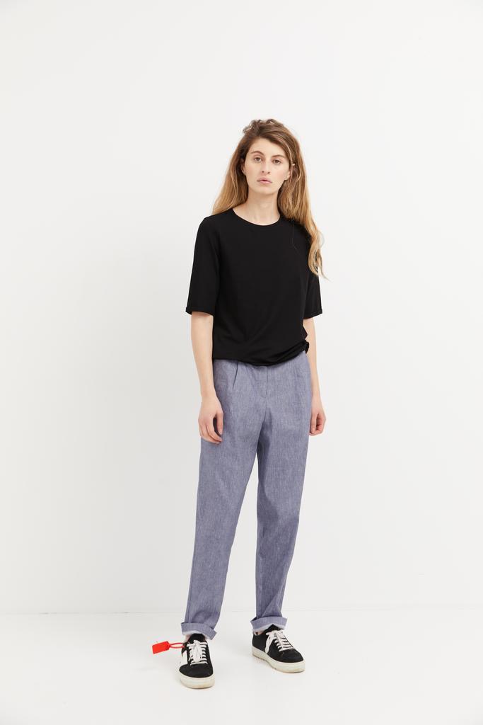 Off-season jeans-style trousers