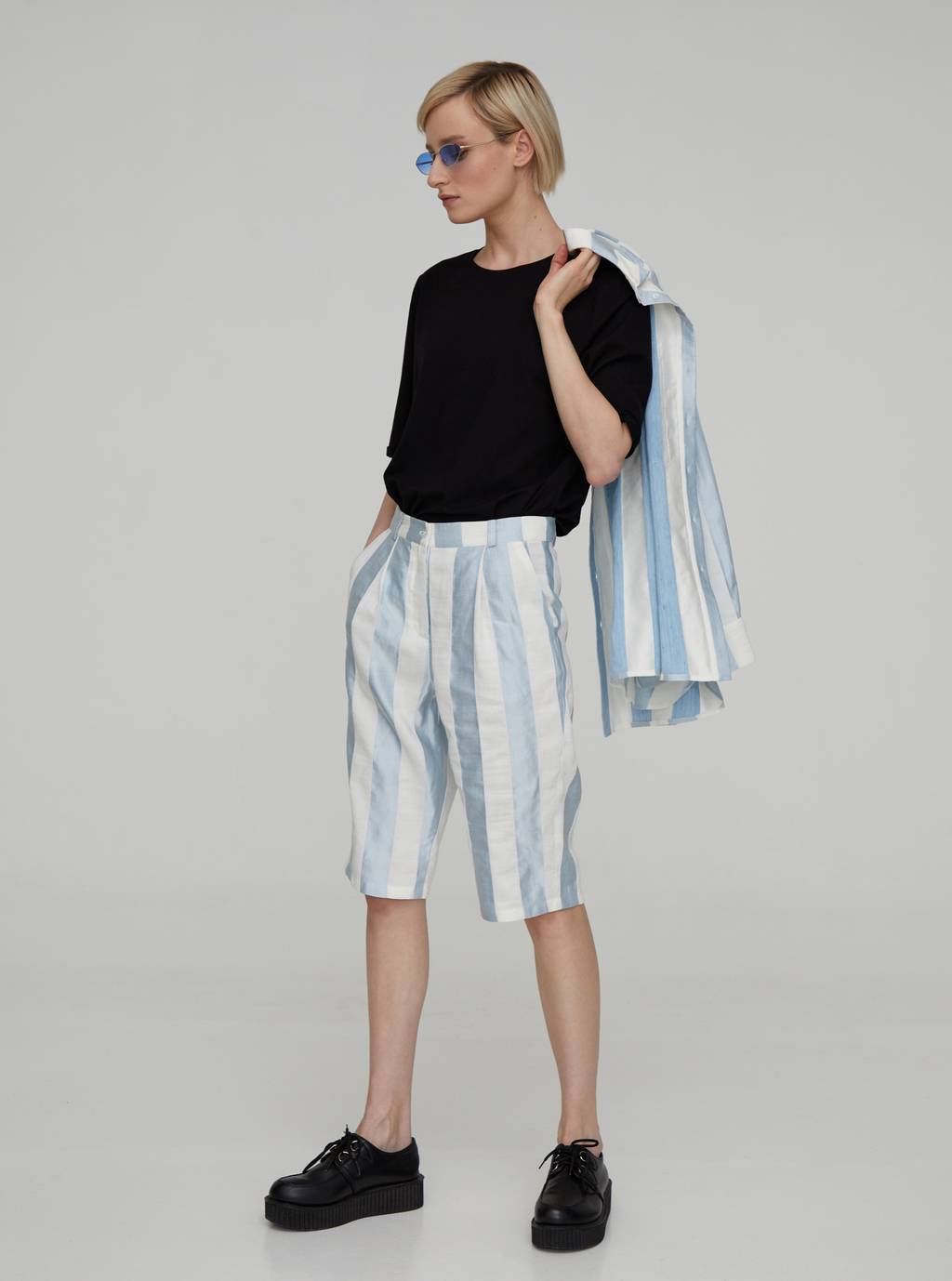 Glossy striped shorts