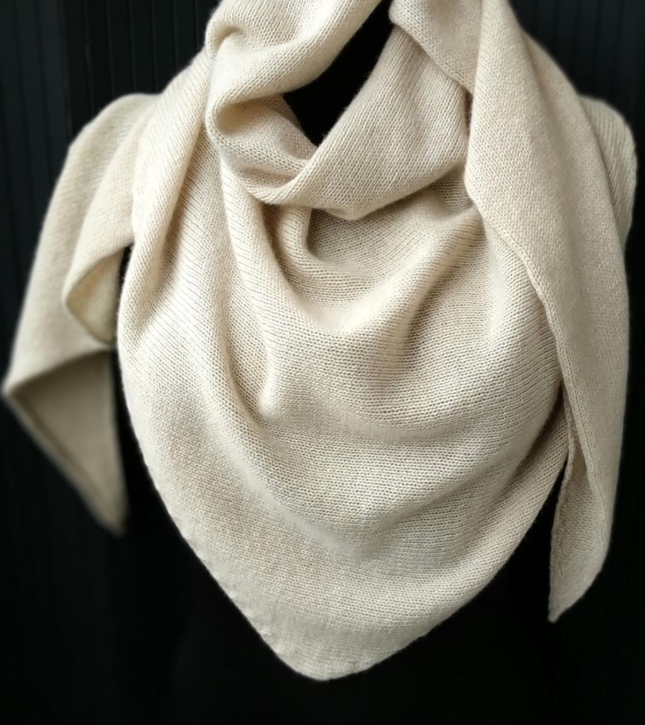 Платок из кашемира светло-бежевый экрю